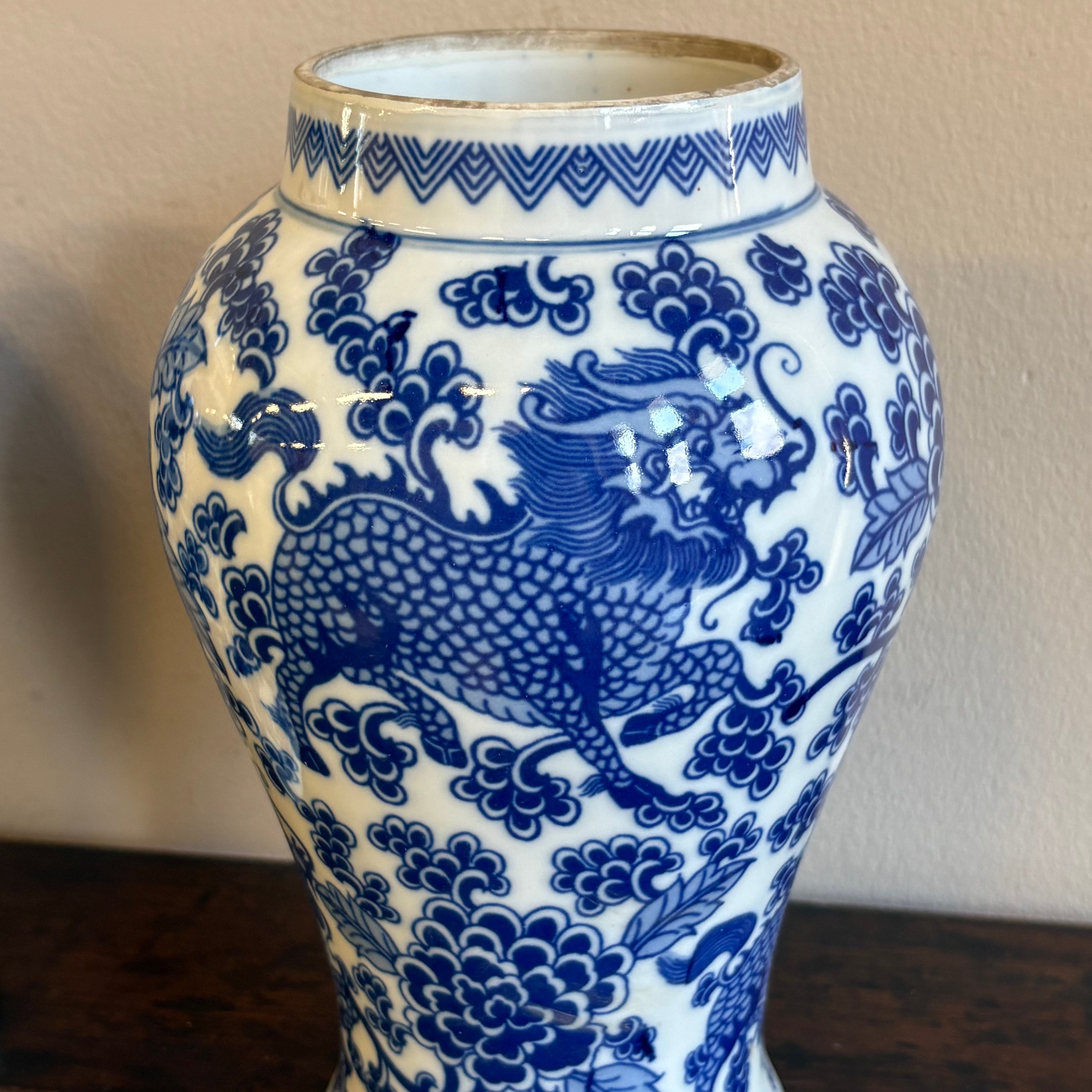 VASO CINESE AD ANFORA IN CERAMICA DECORATA