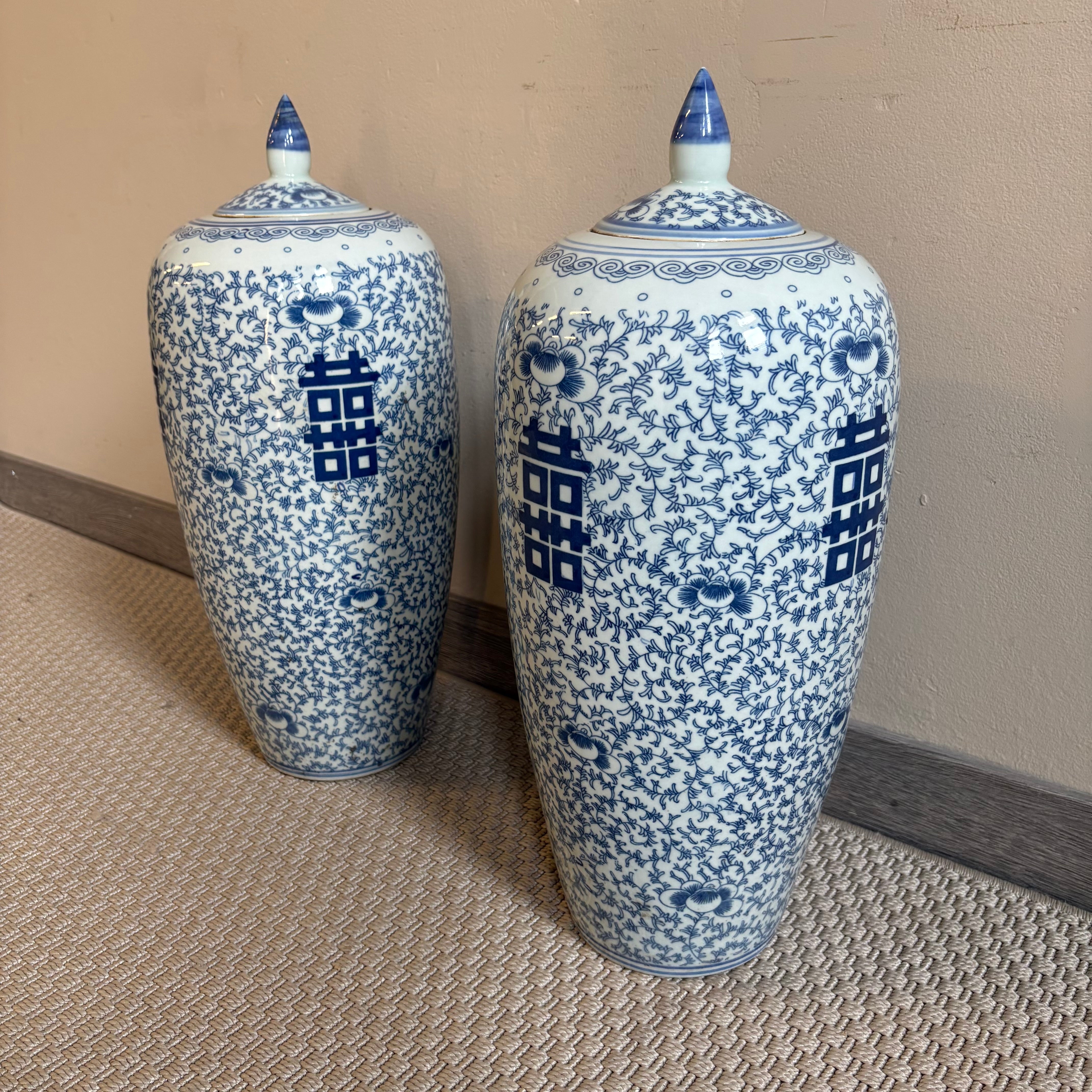 VASO CERAMICA DECORATA CON COPERCHIO