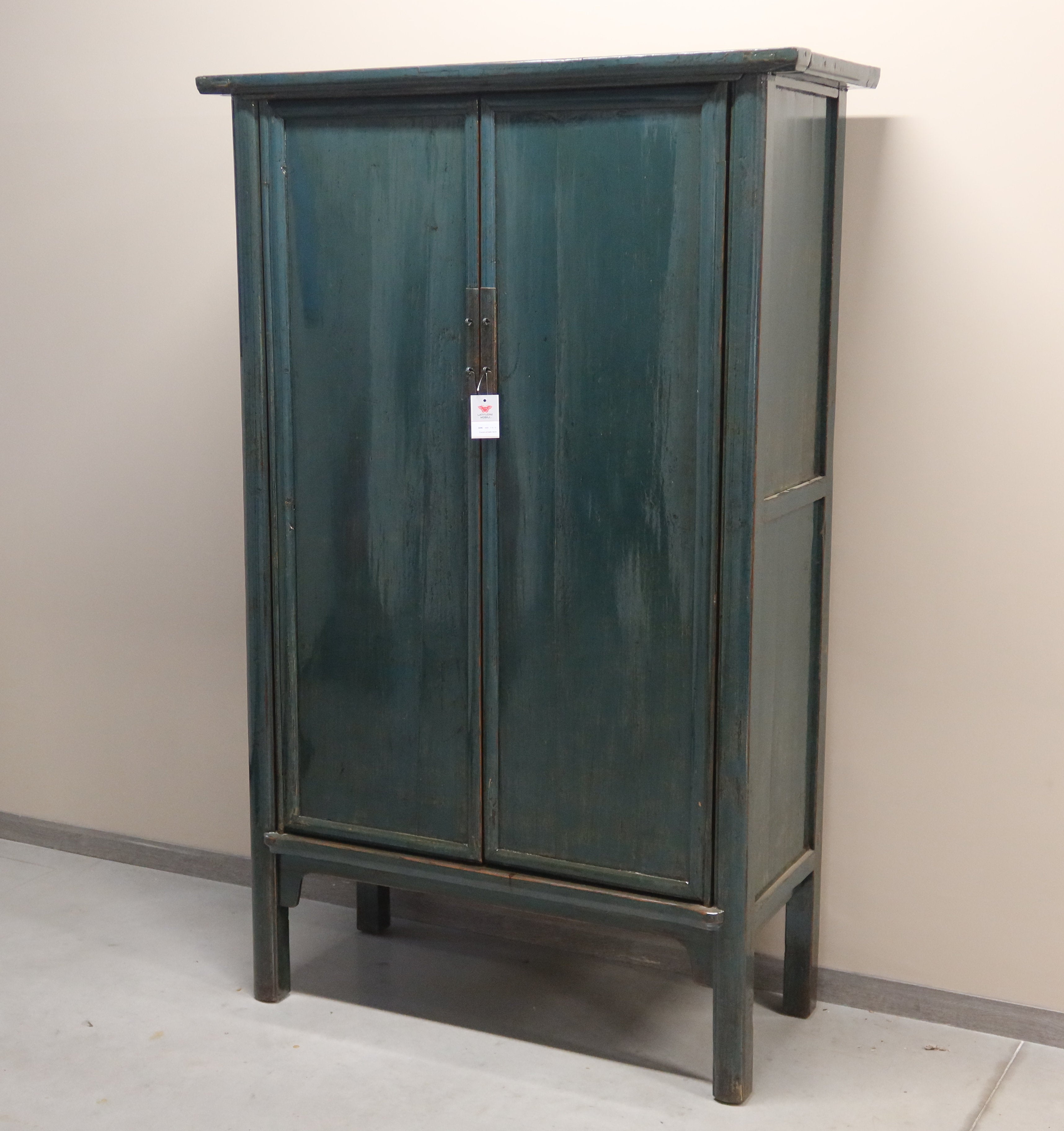 GRANDE ARMADIO CINESE IN LACCA