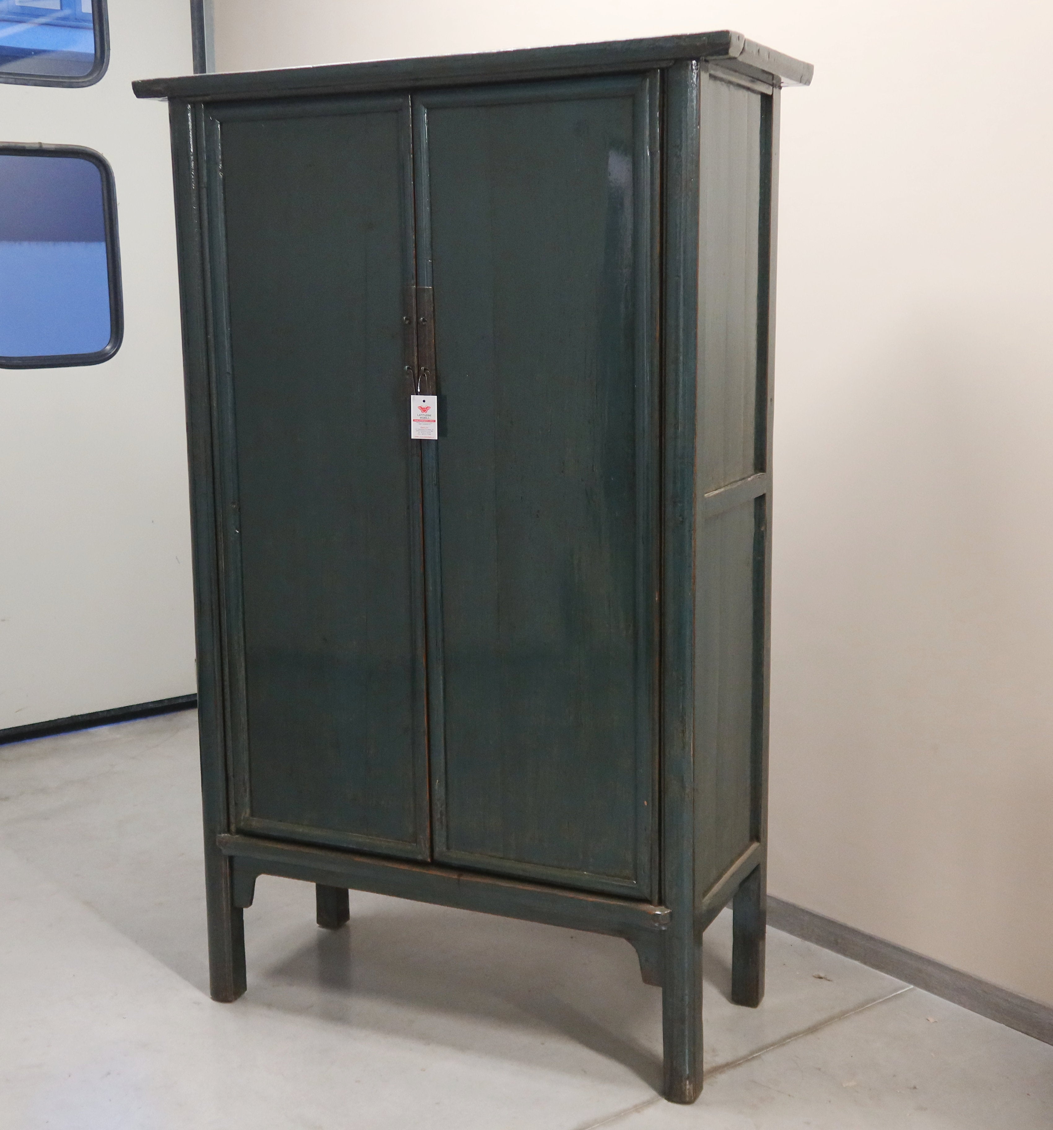 GRANDE ARMADIO CINESE IN LACCA