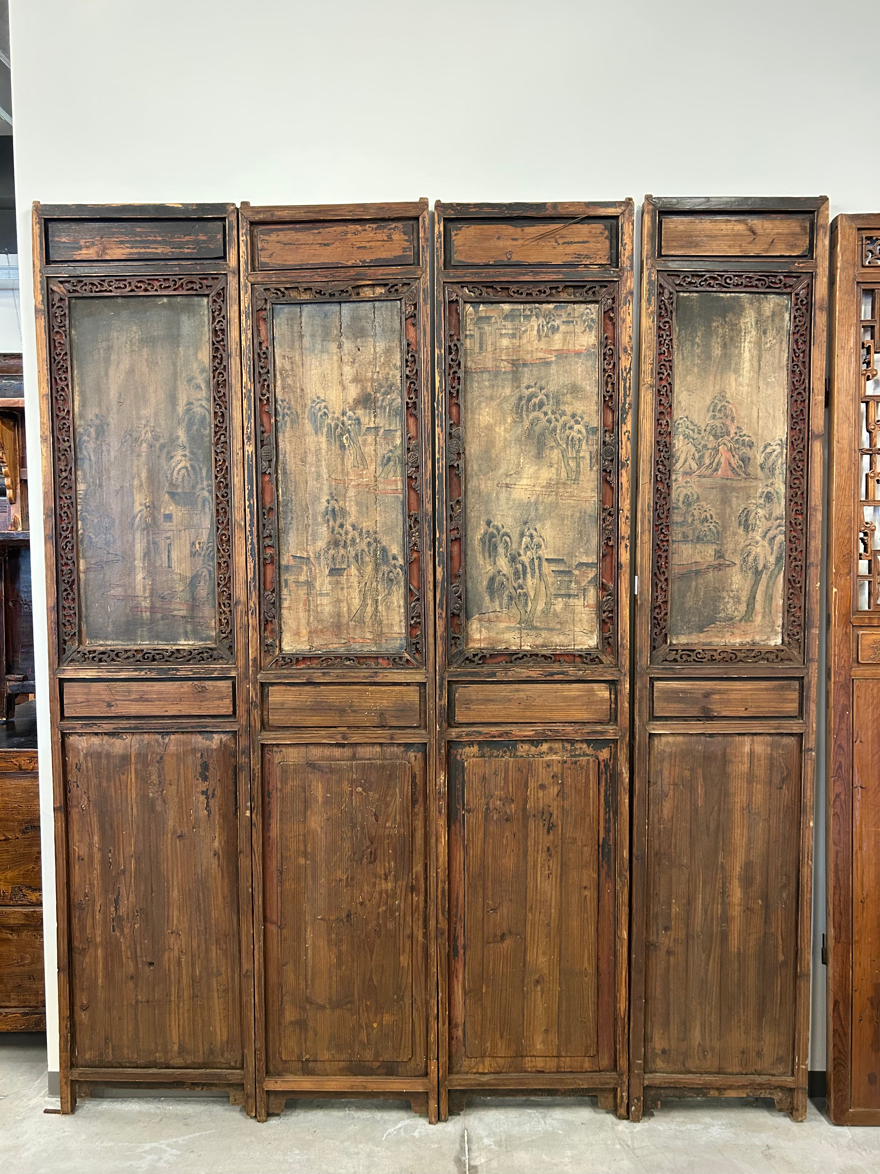 PANNELLI LIGNEI CON DECORI E INTAGLI