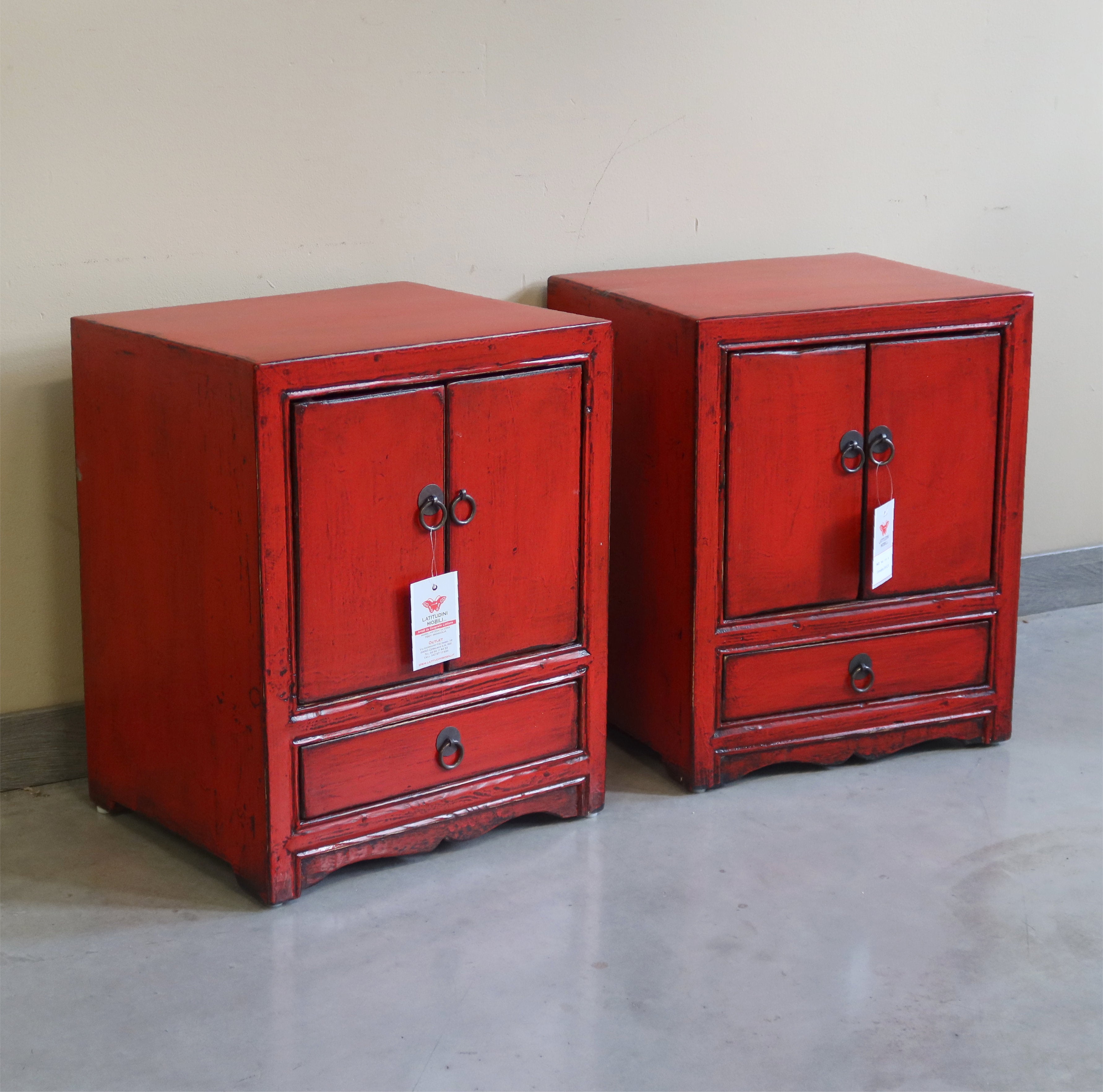 COMODINO CINESE LACCA ROSSA