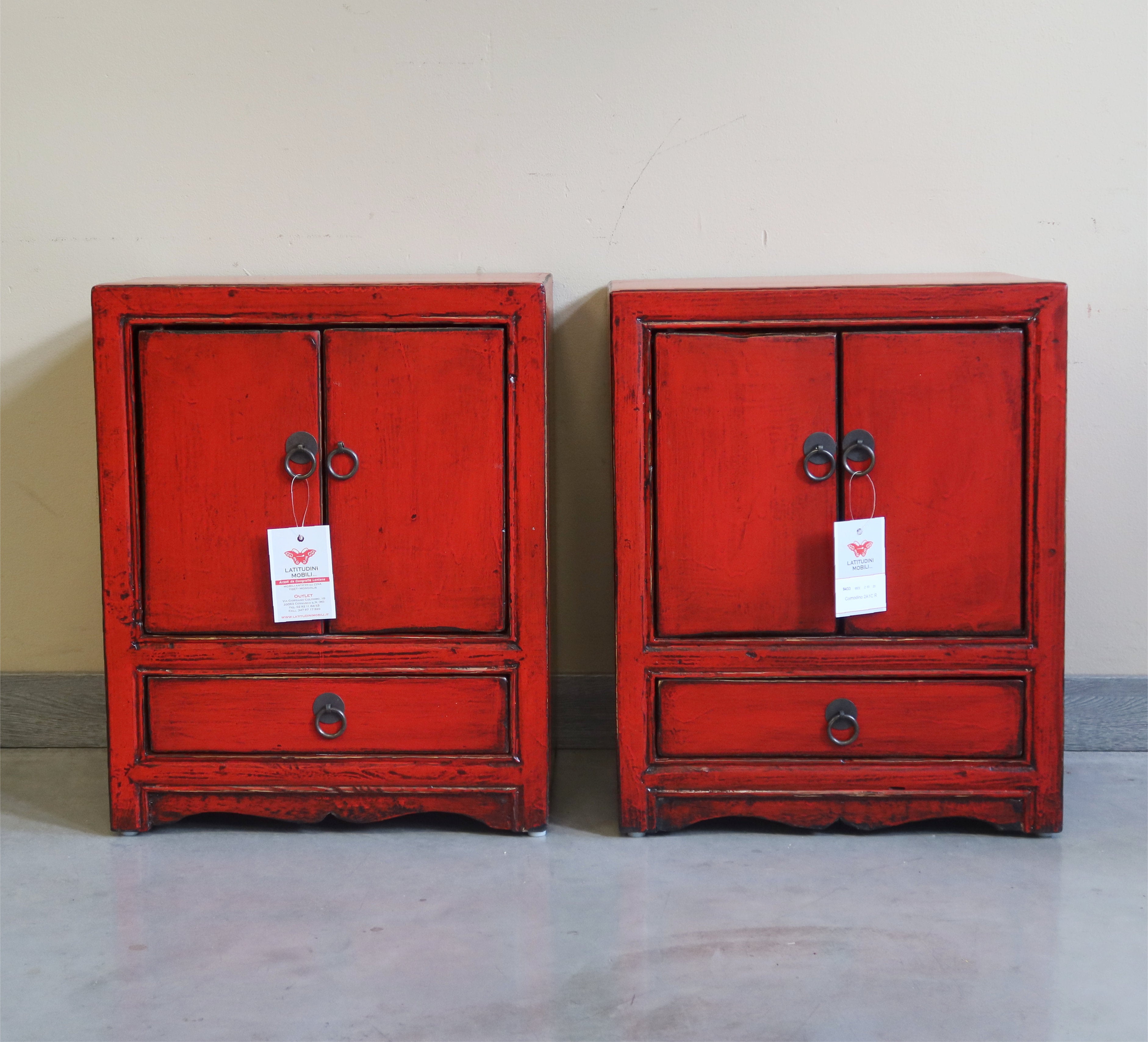 COMODINO CINESE LACCA ROSSA