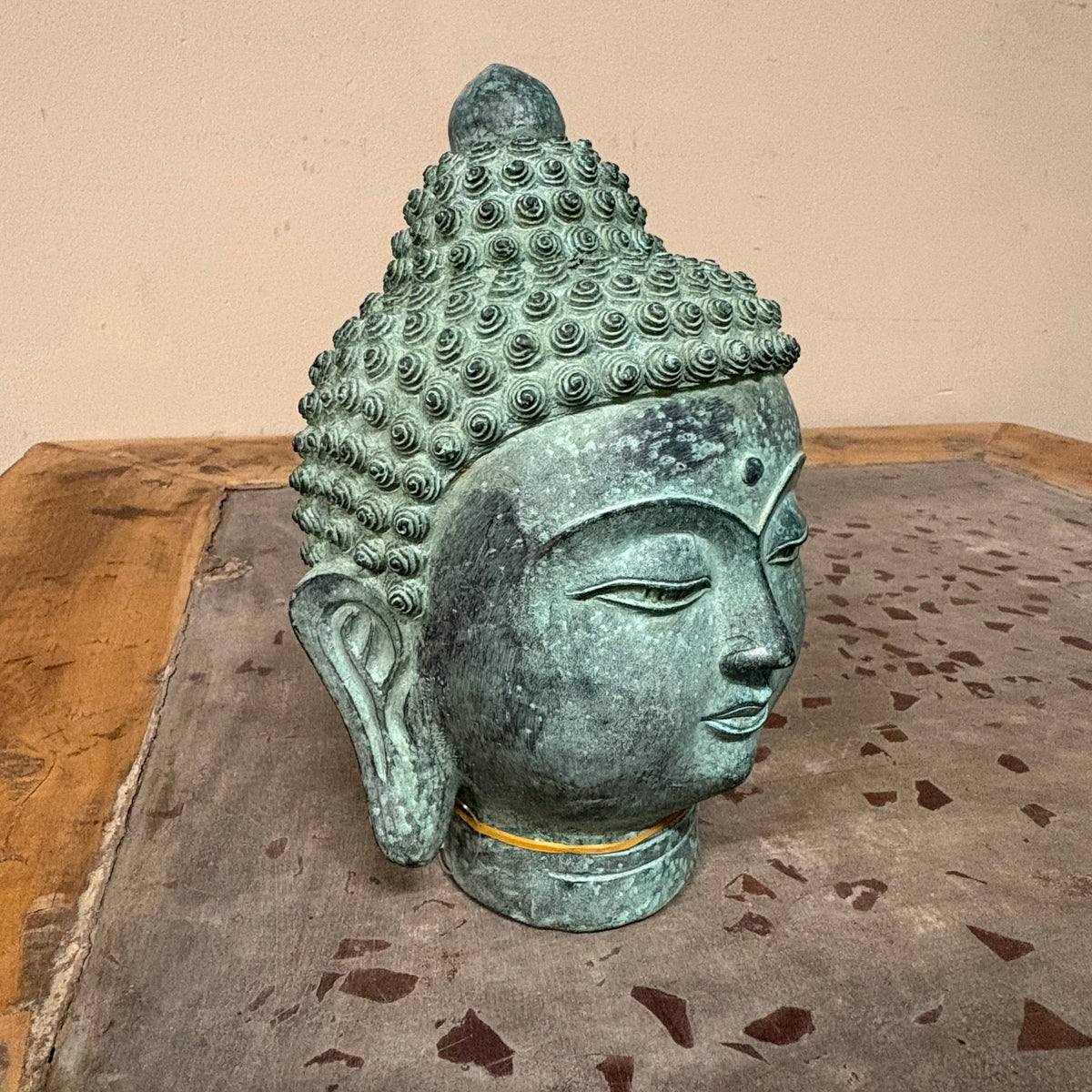 TESTA BUDDHA IN LEGA