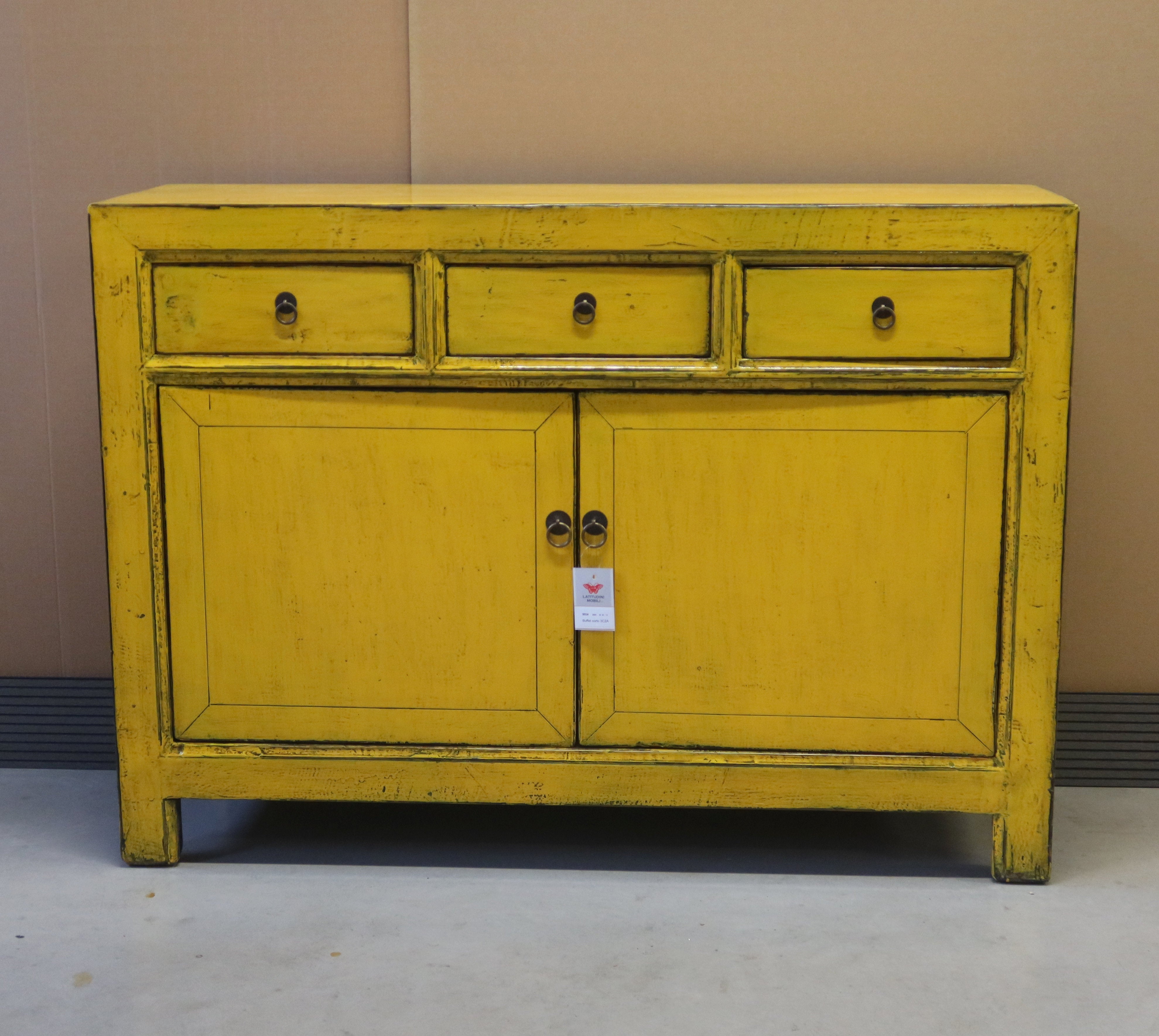 BUFFET GANZU LACCA GIALLA