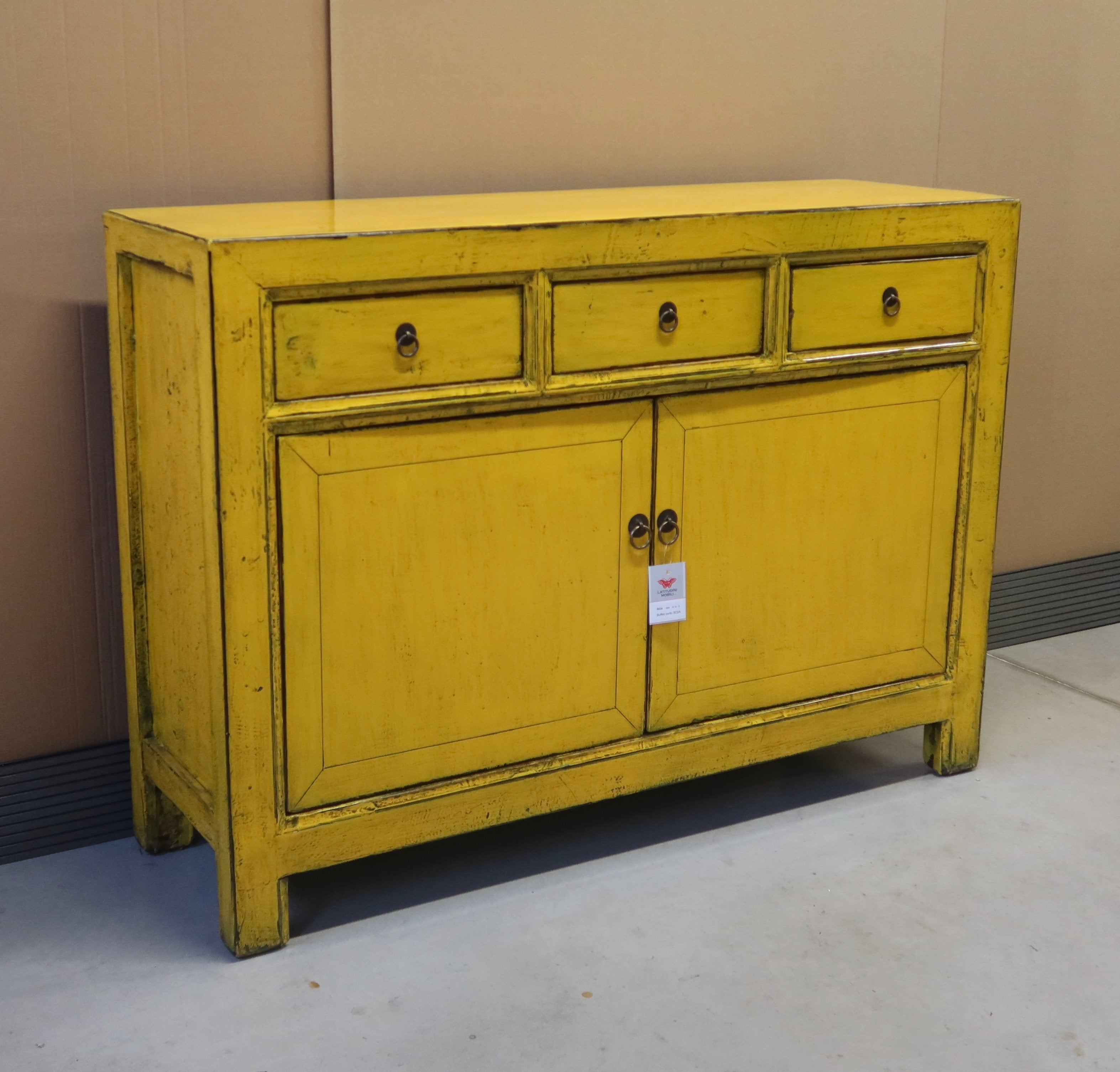 BUFFET GANZU LACCA GIALLA