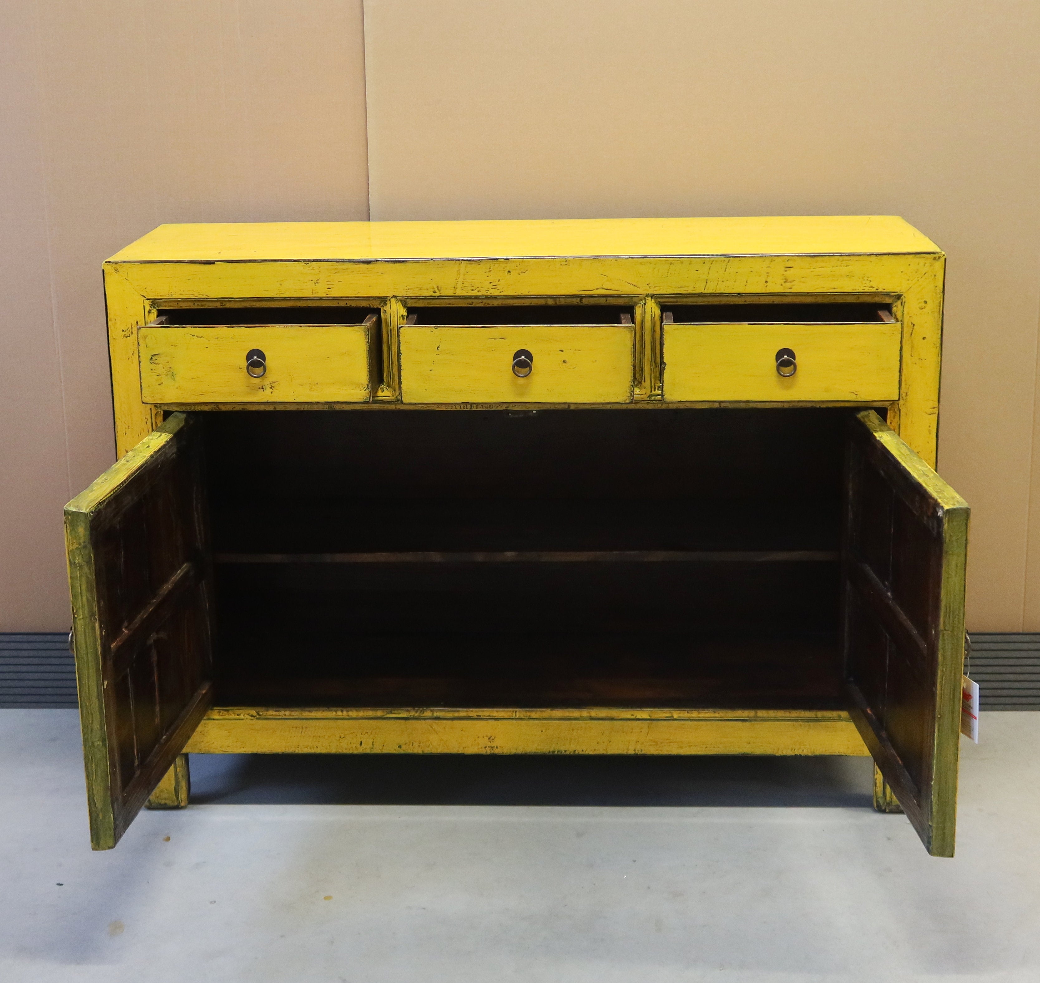 BUFFET GANZU LACCA GIALLA