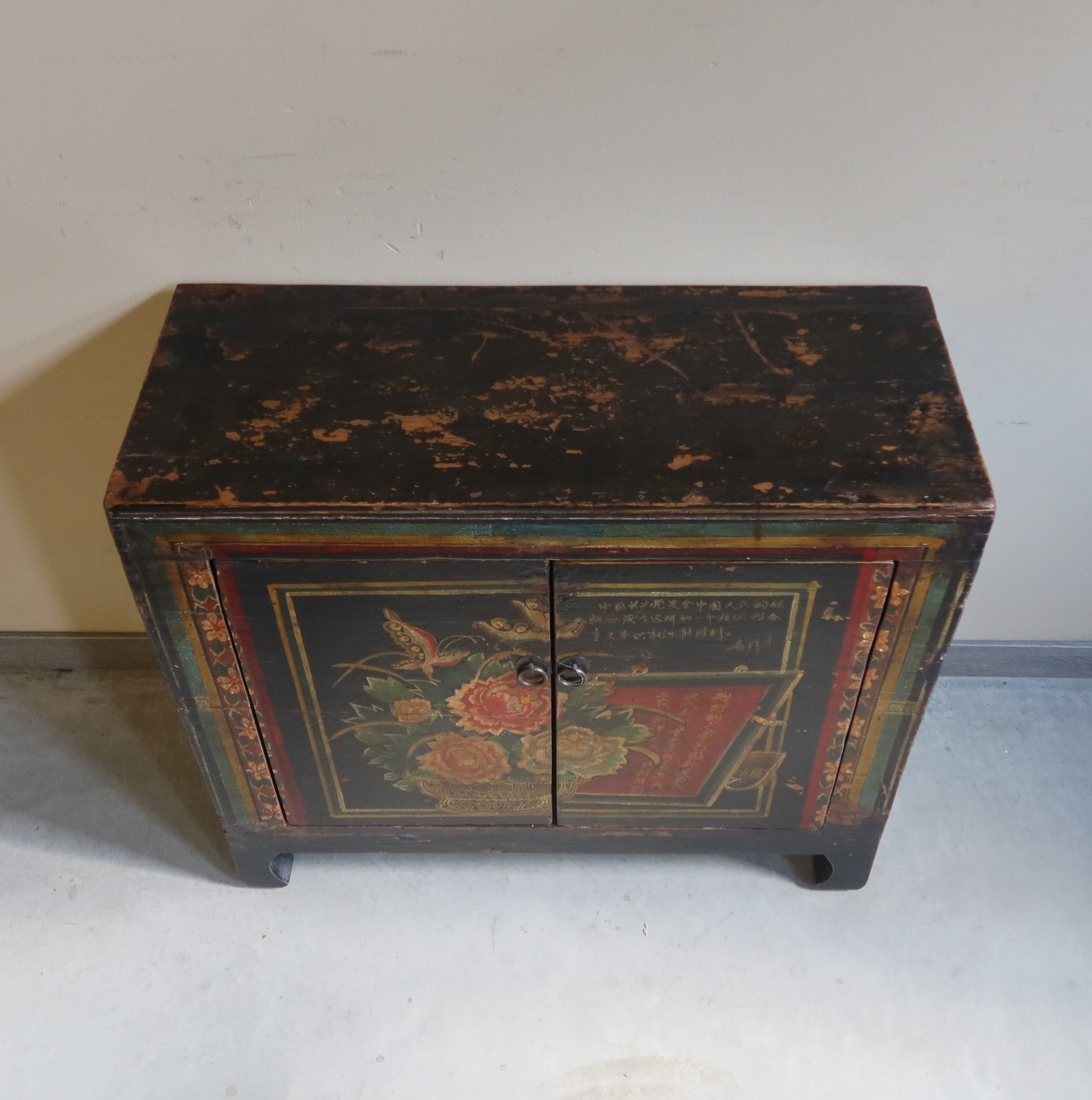 BAULE CINESE DECORATO CON APERTURA FRONTALE
