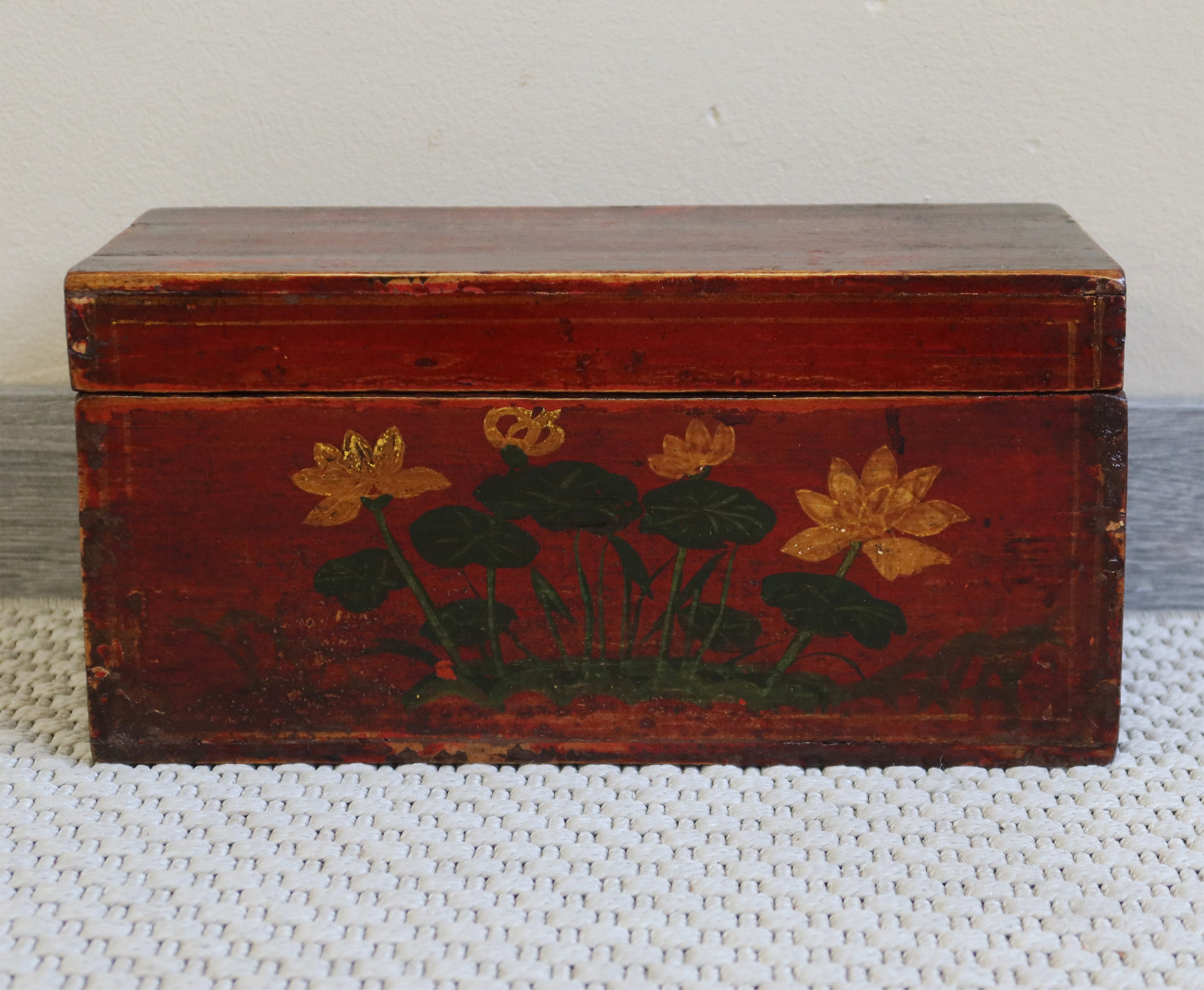 SCATOLA MONGOLIA DECORATA CON COPERCHIO