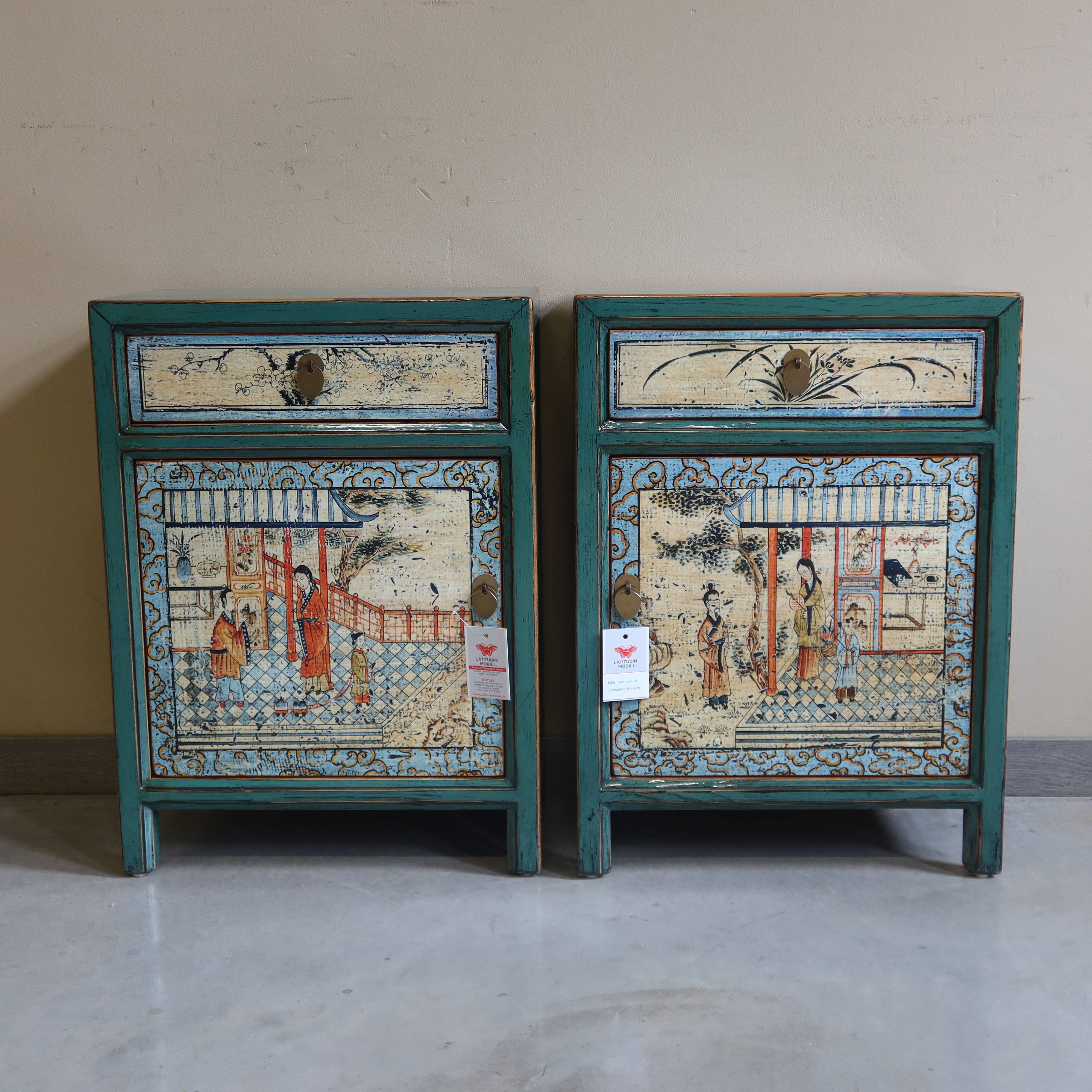 COMODINI MONGOLIA DECORATI