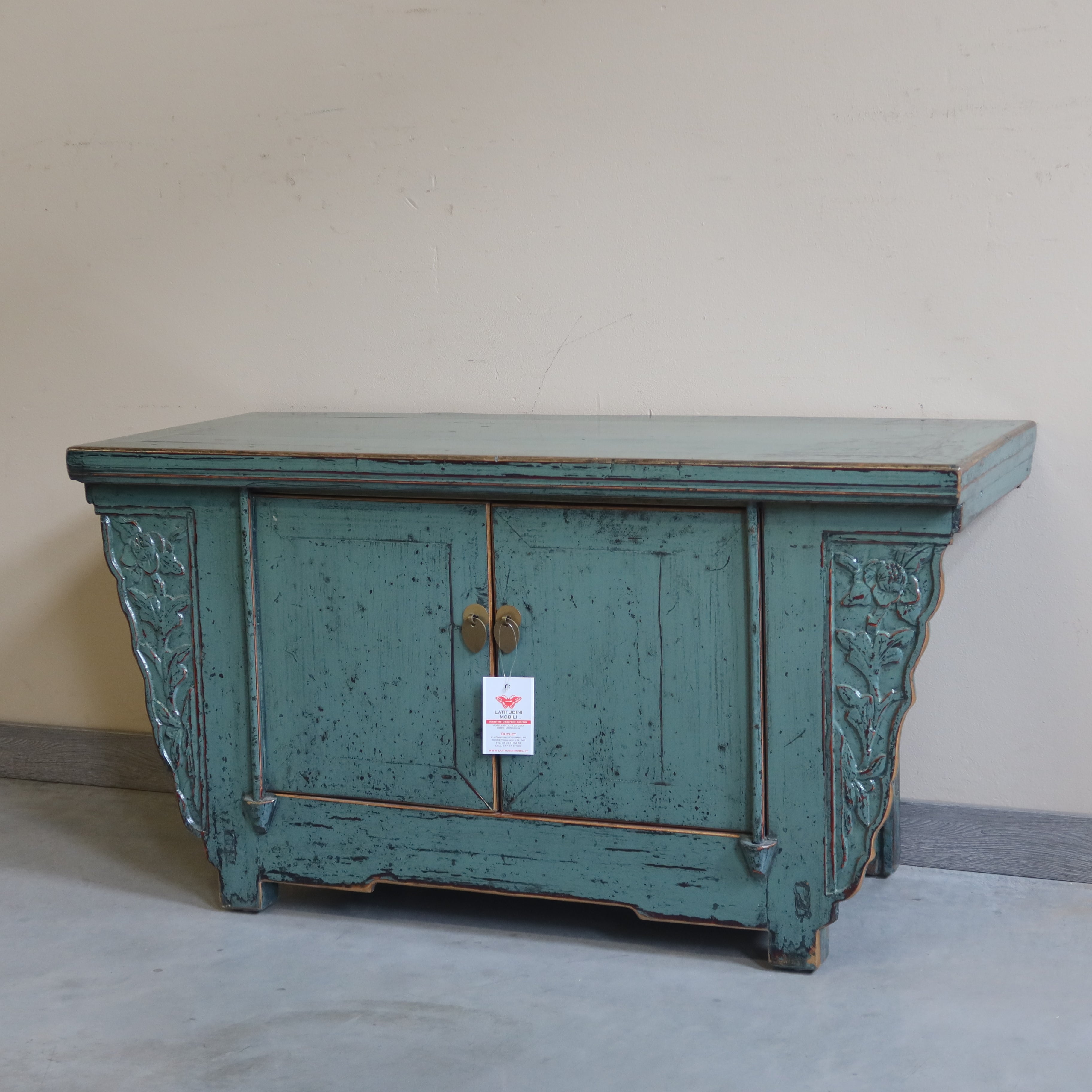 CASSAPANCA LACCATA AD ALTARE ALI INTAGLIATE