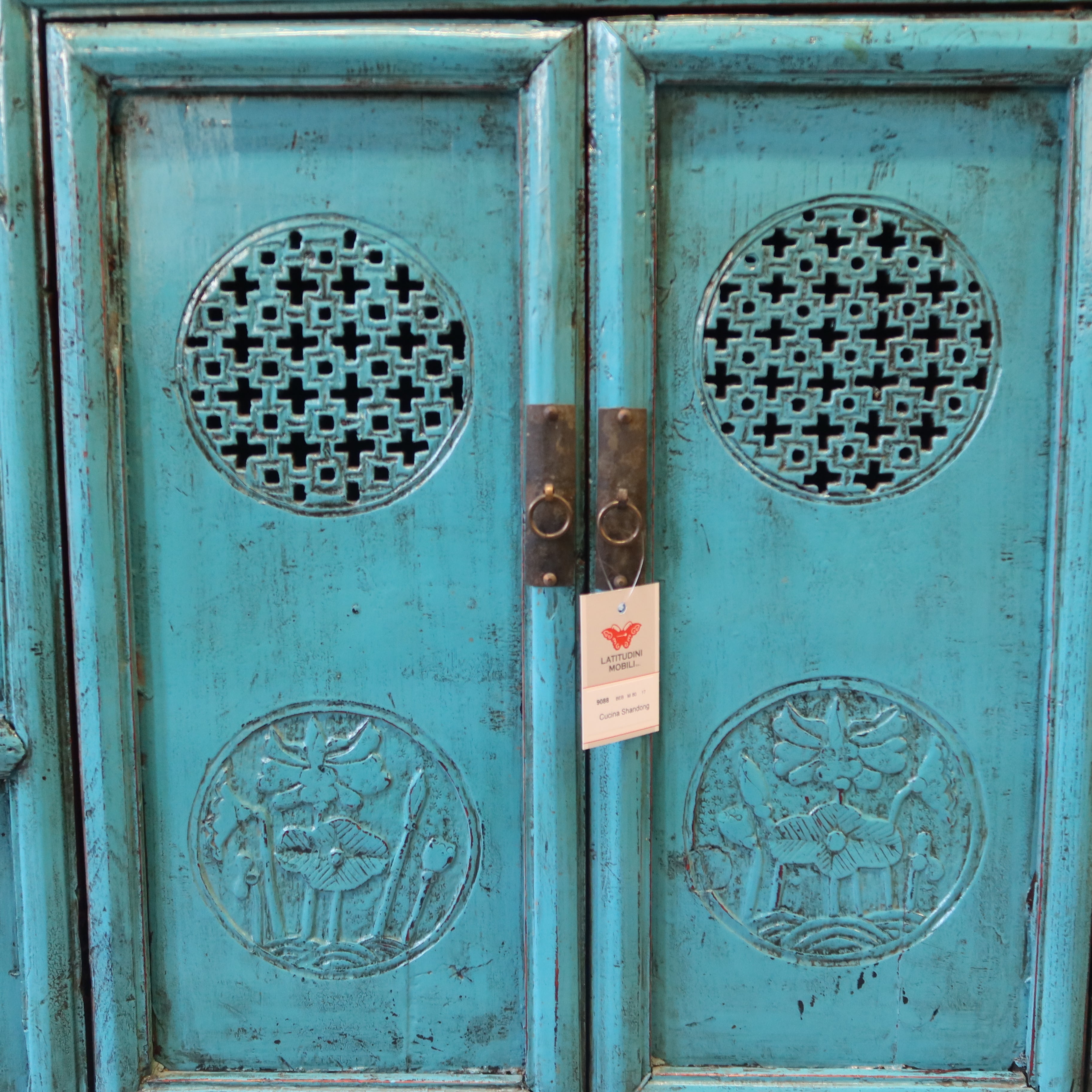 CREDENZA DELLO SHANDONG LACCA AZZURRA CON INTAGLI