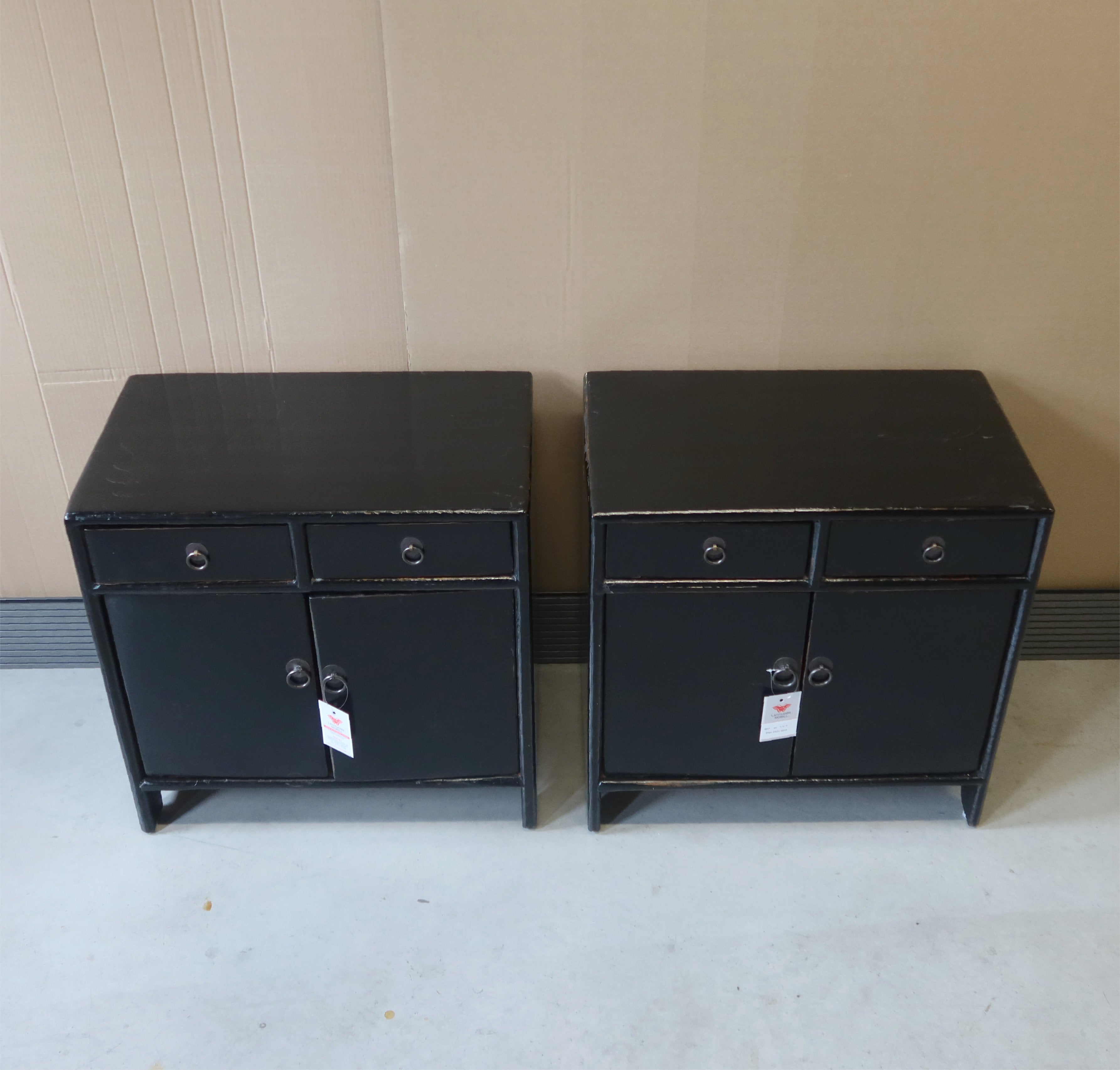 COMODINO CINESE LACCA NERA