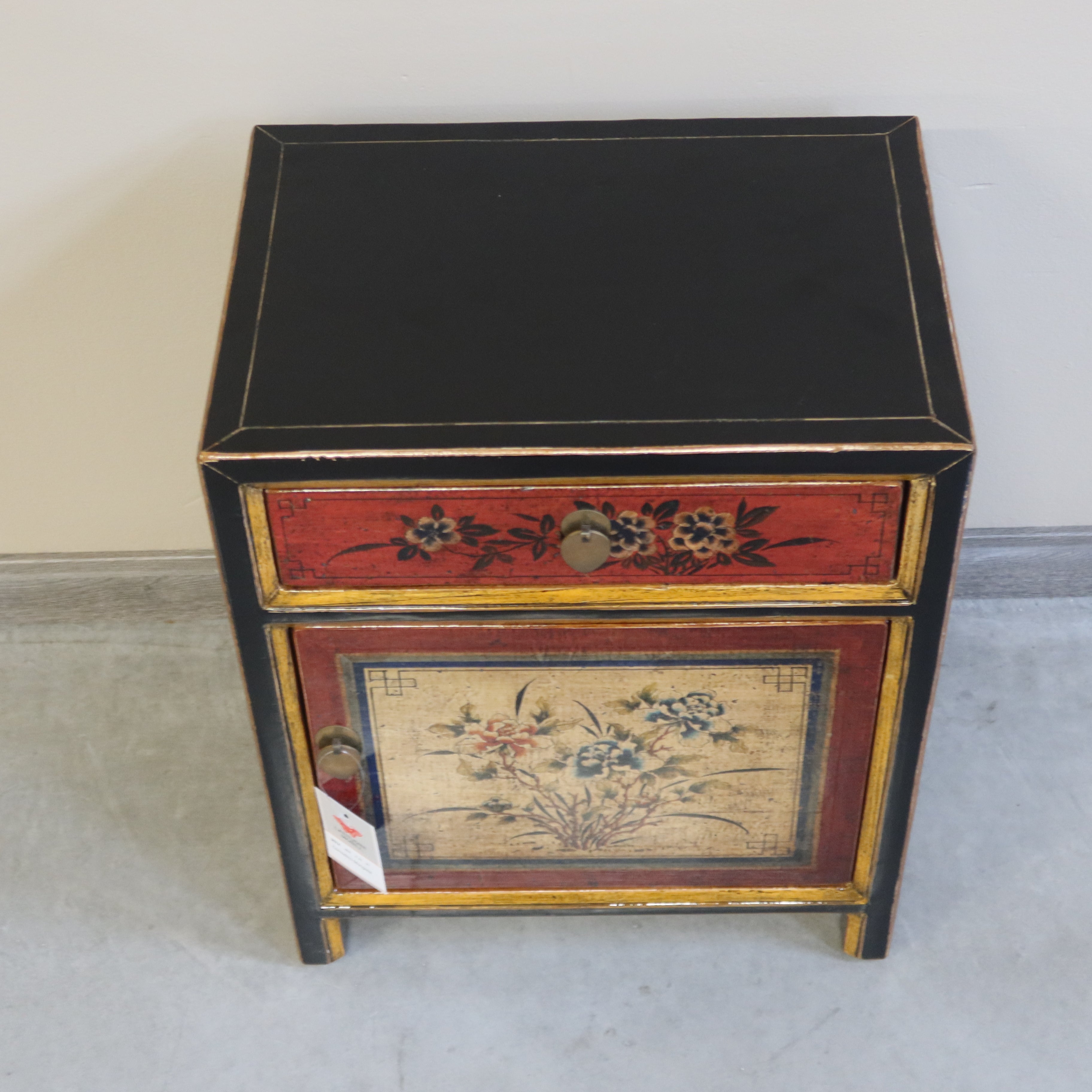 COMODINO MONGOLO DECORATO