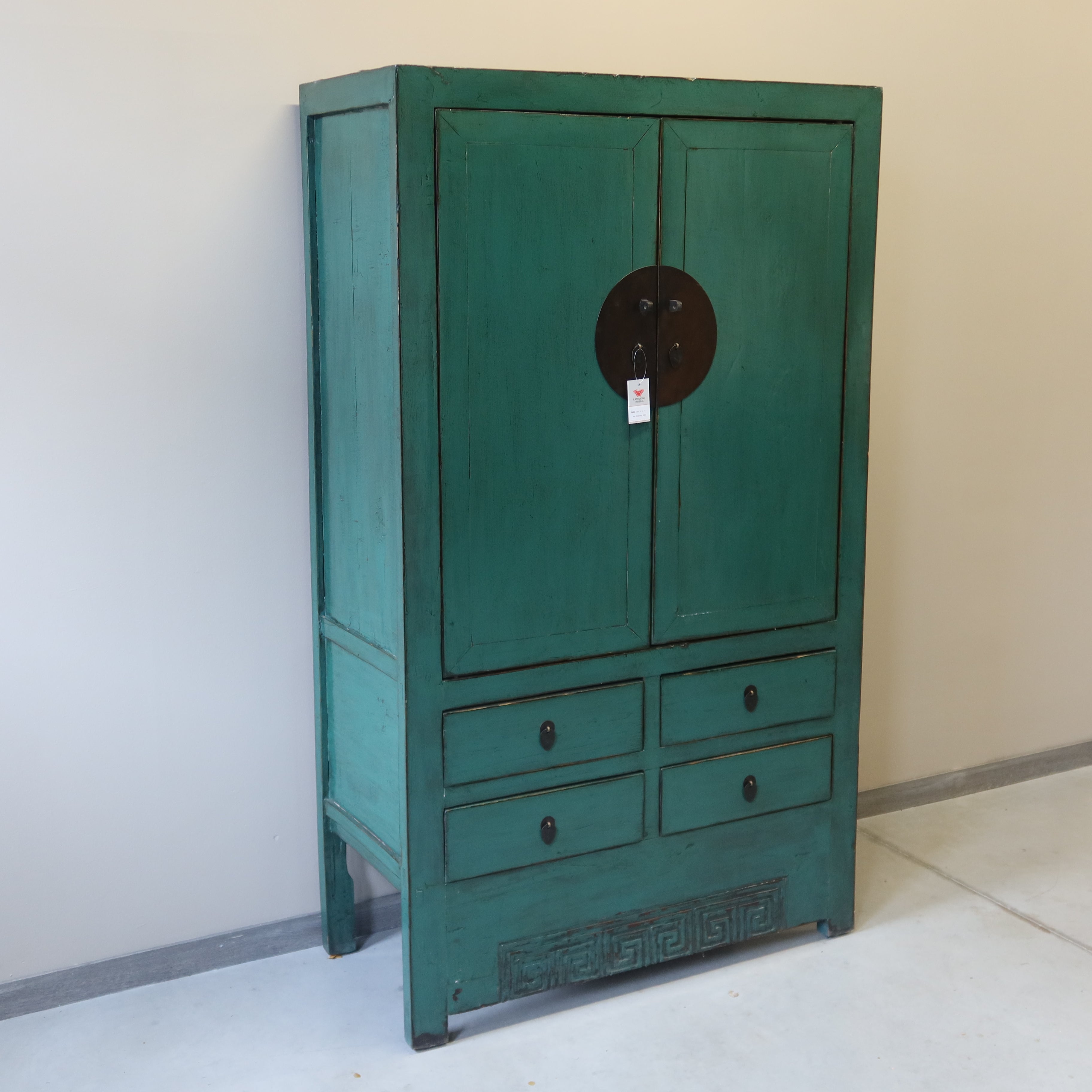 ARMADIO CINESE IN LACCA