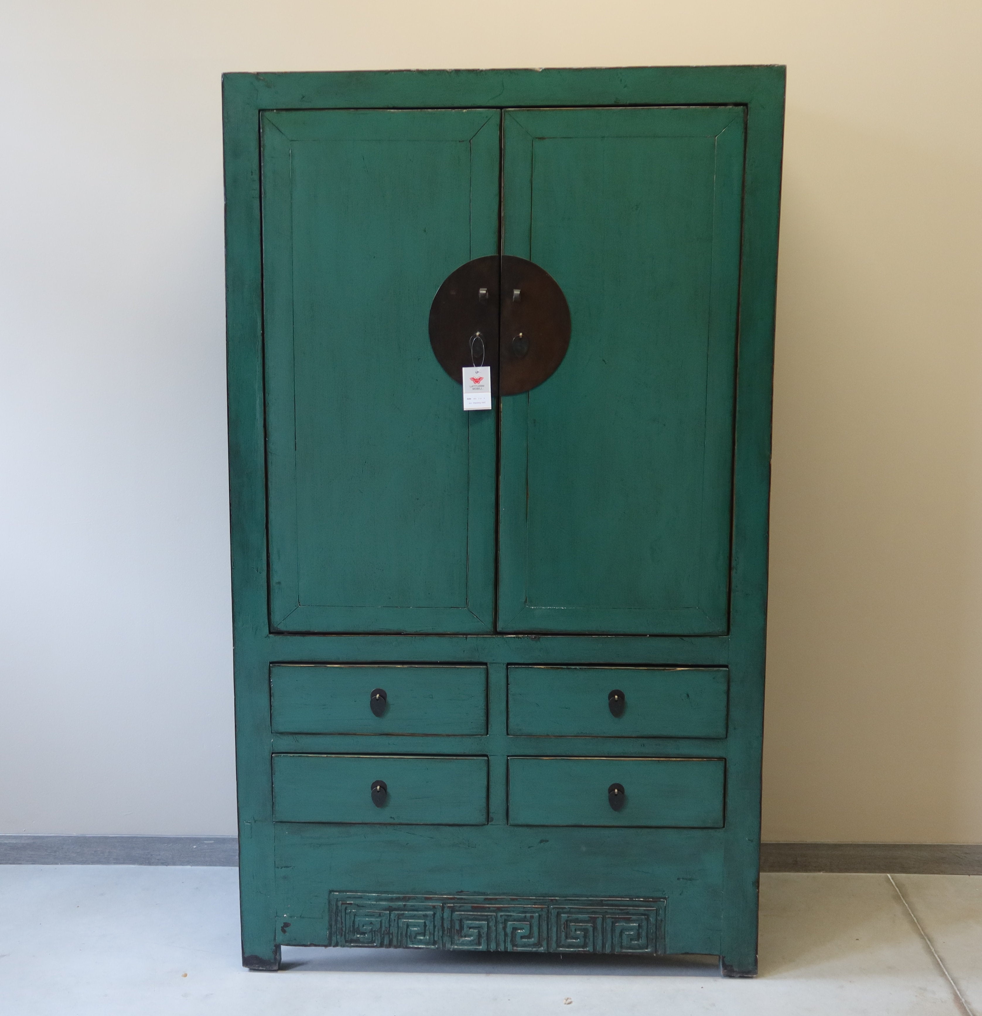 ARMADIO CINESE IN LACCA