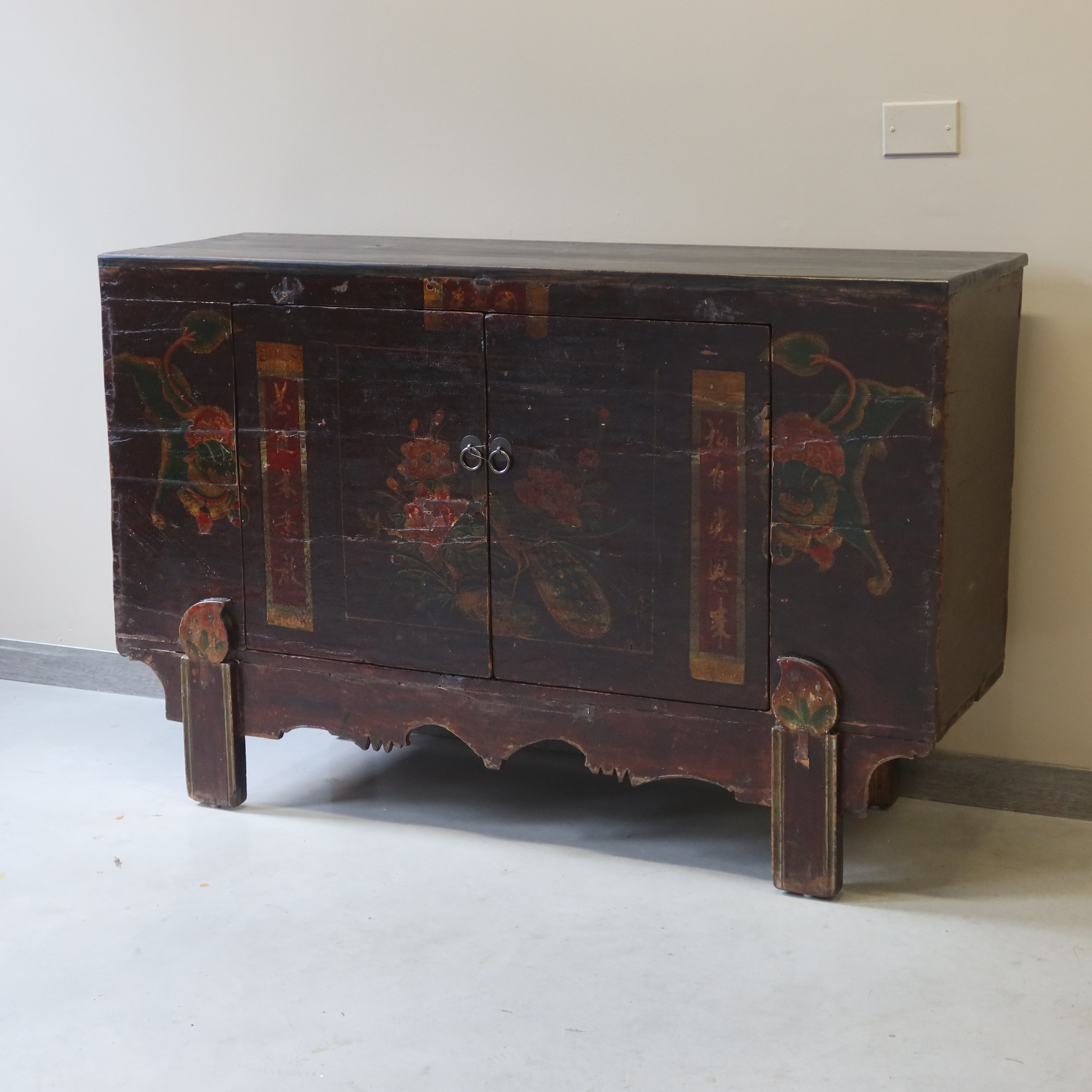 MADIA DECORATA DEL QINGHAI GAMBE ARRETRATE