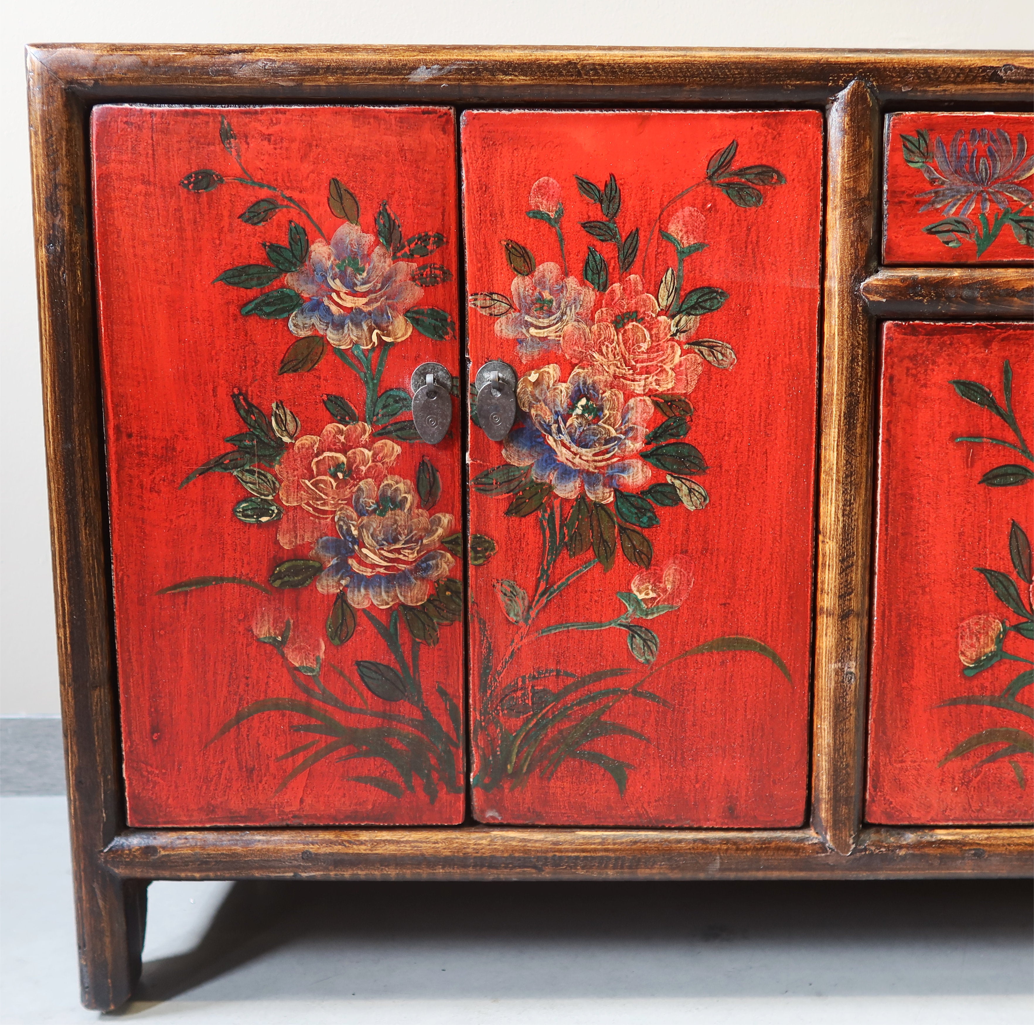 CASSAPANCA CINESE IN LACCA DECORATA