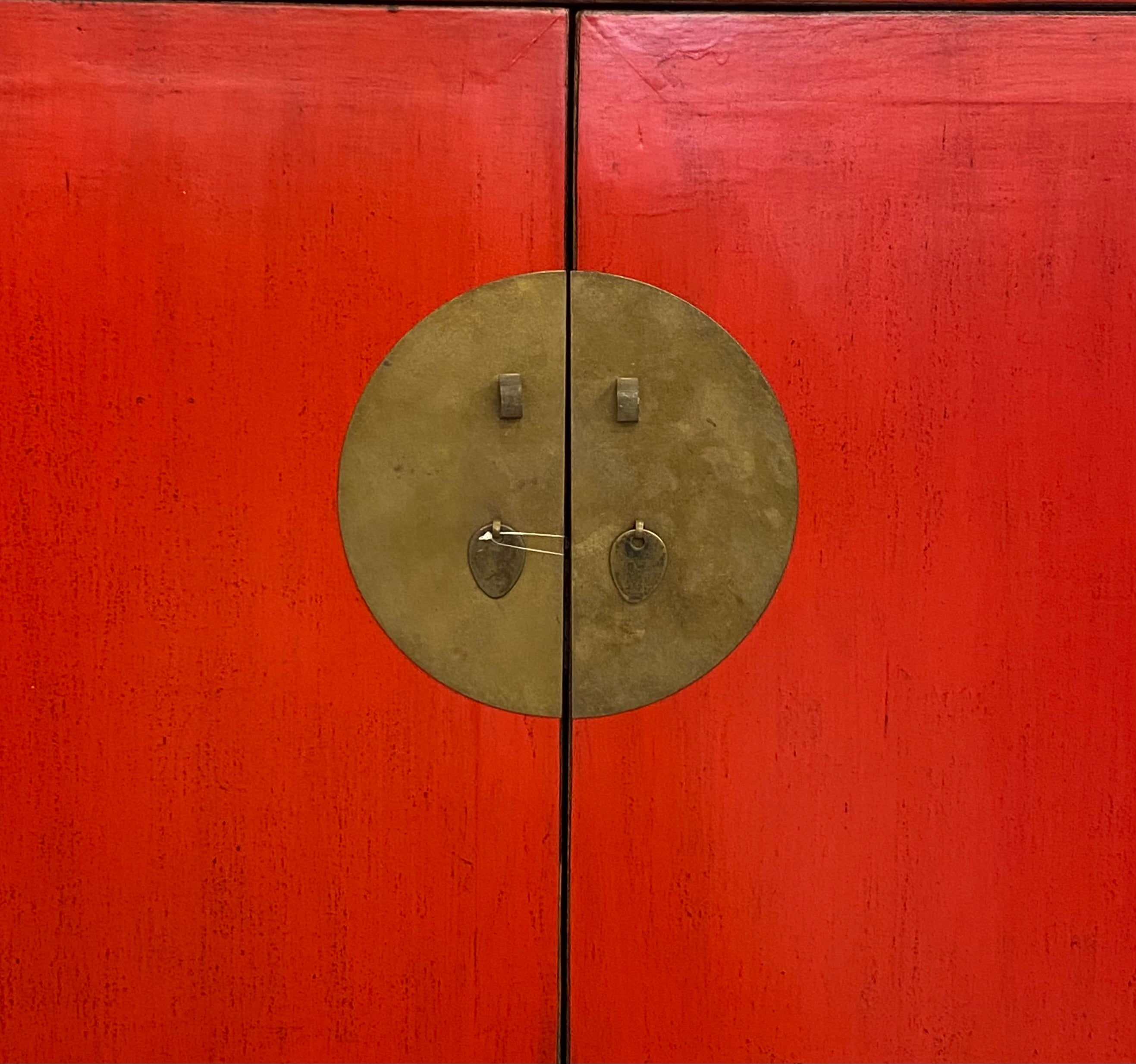 ALTA CREDENZA CINESE LACCA ROSSA