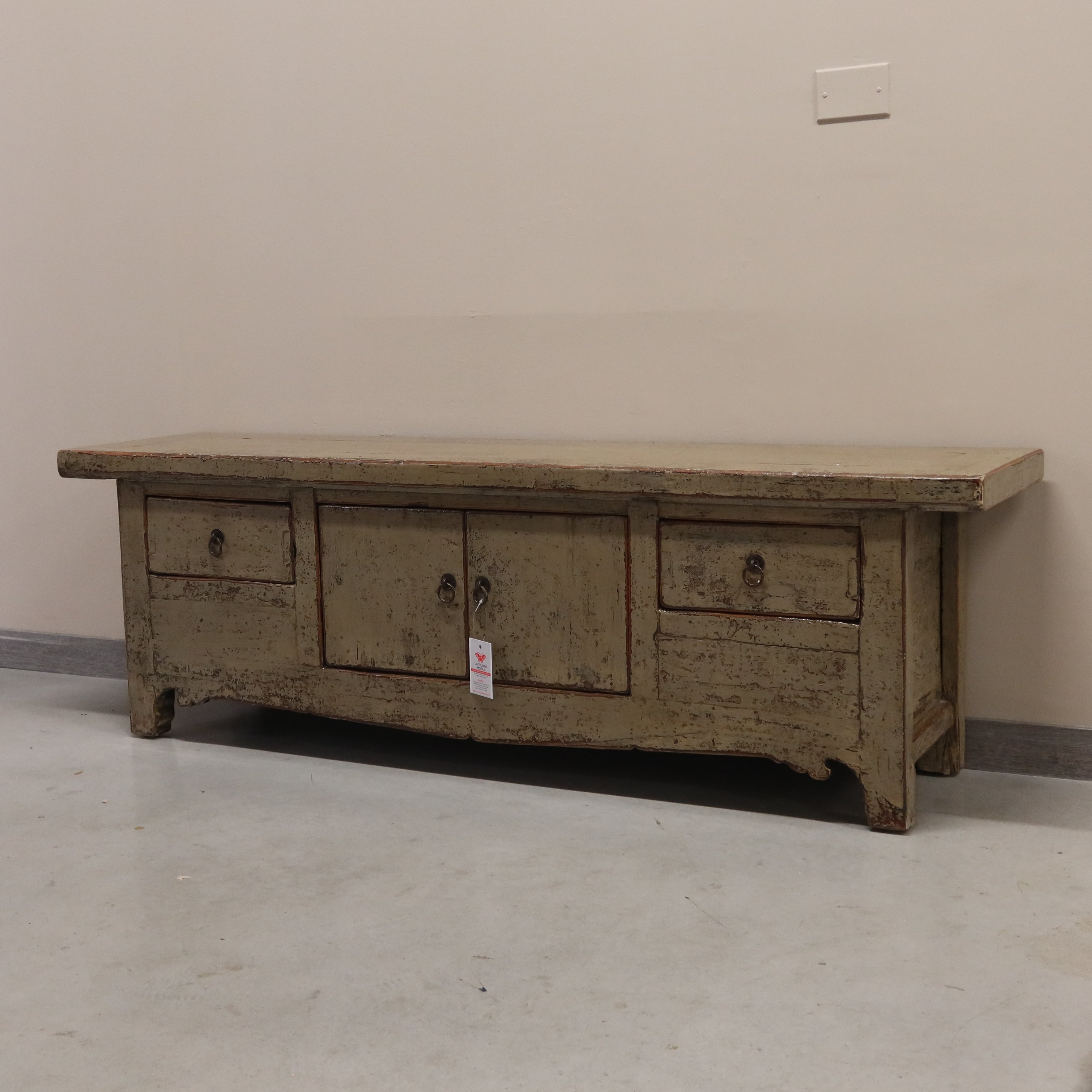 CASSAPANCA CINESE LACCATA CON TOP AGGETTANTE