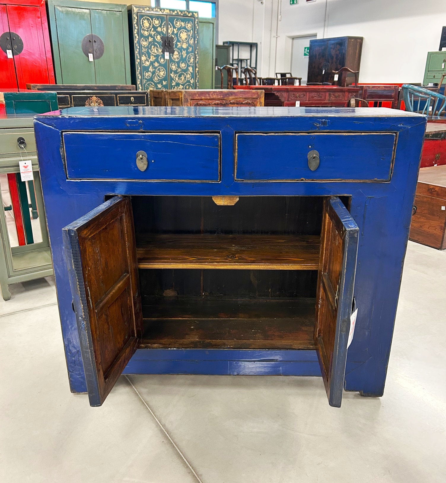 CREDENZA CINESE IN LACCA BLU