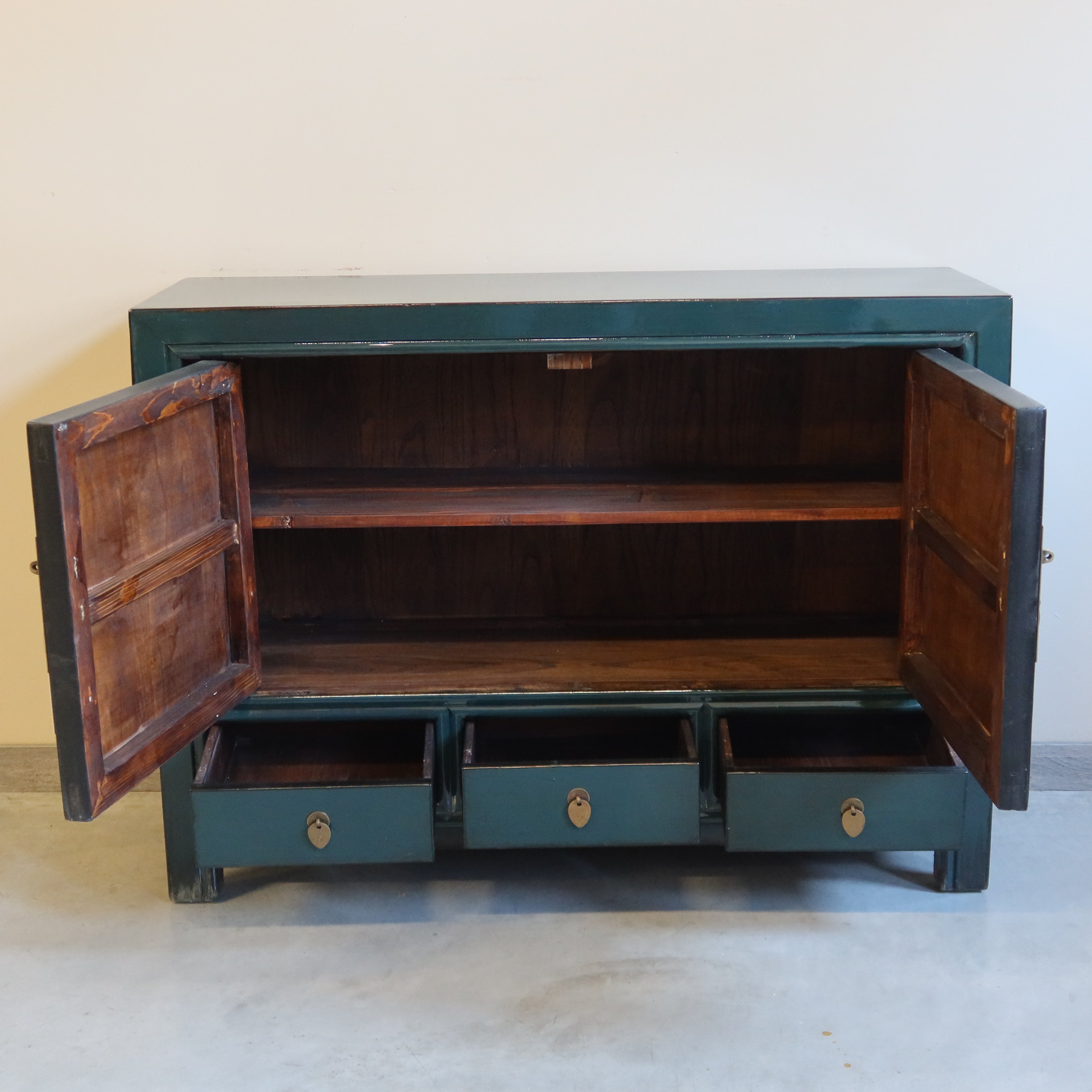 BUFFET DEL GANZU LACCA