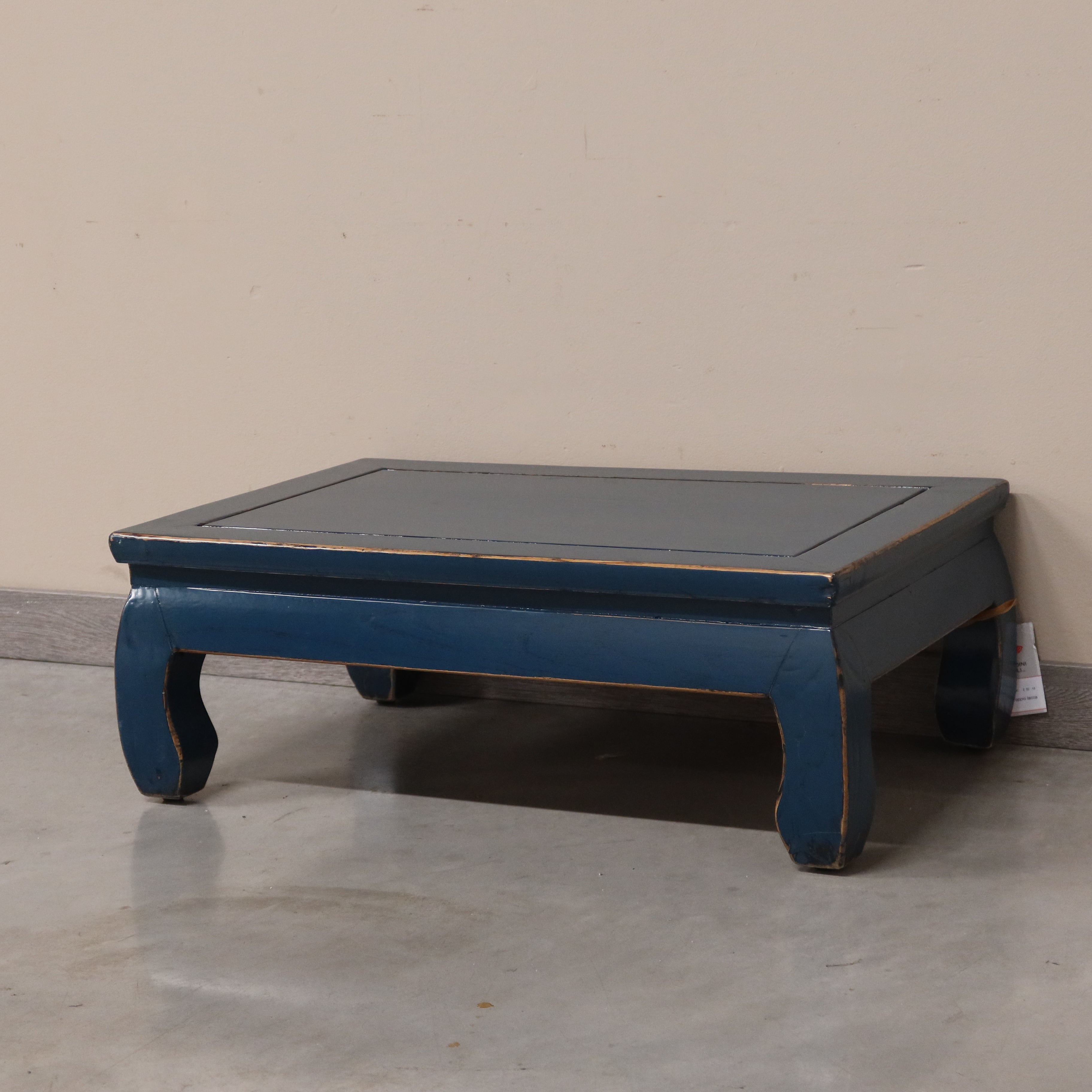 TAVOLINO CINESE LACCA BLU GAMBE ARCUATE