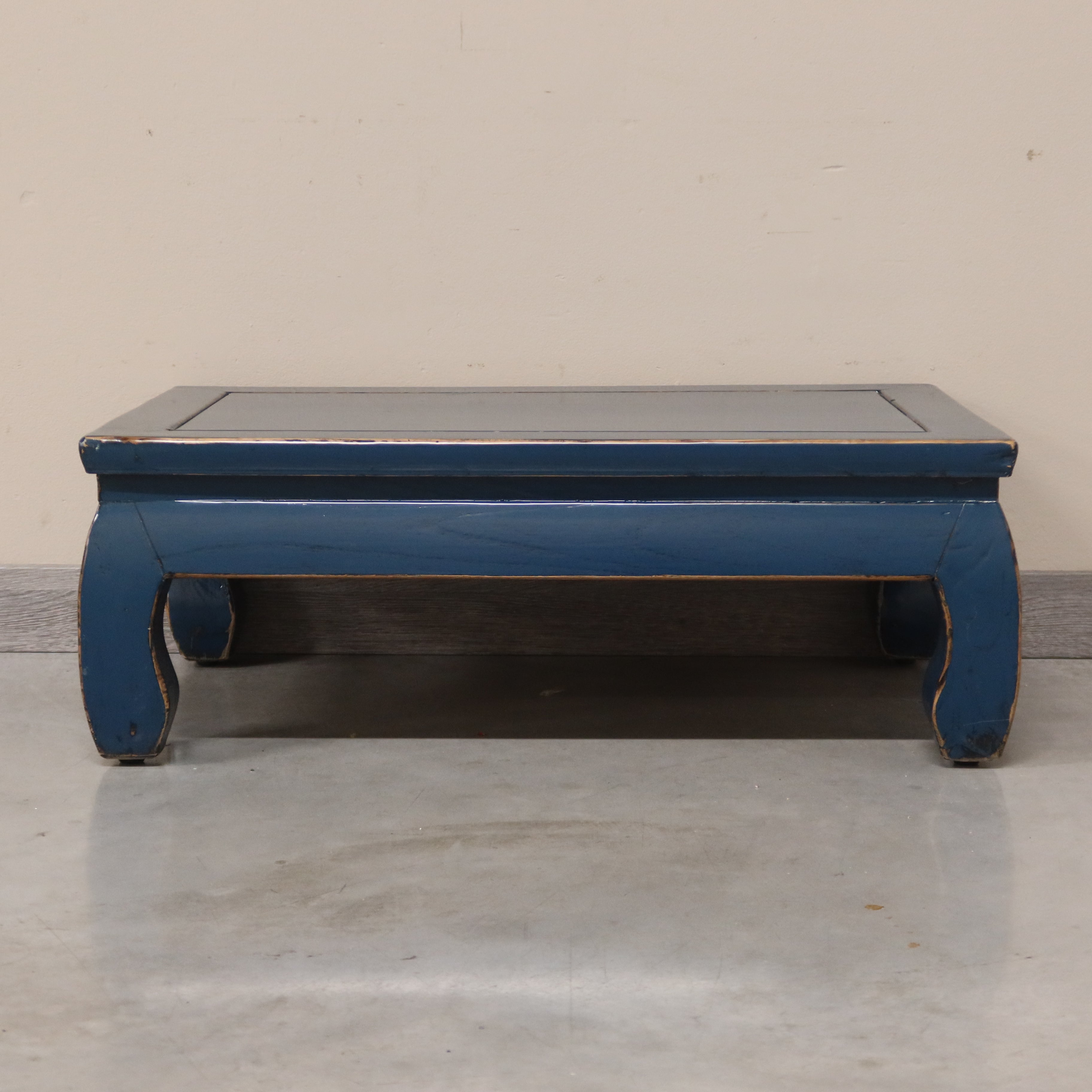 TAVOLINO CINESE LACCA BLU GAMBE ARCUATE