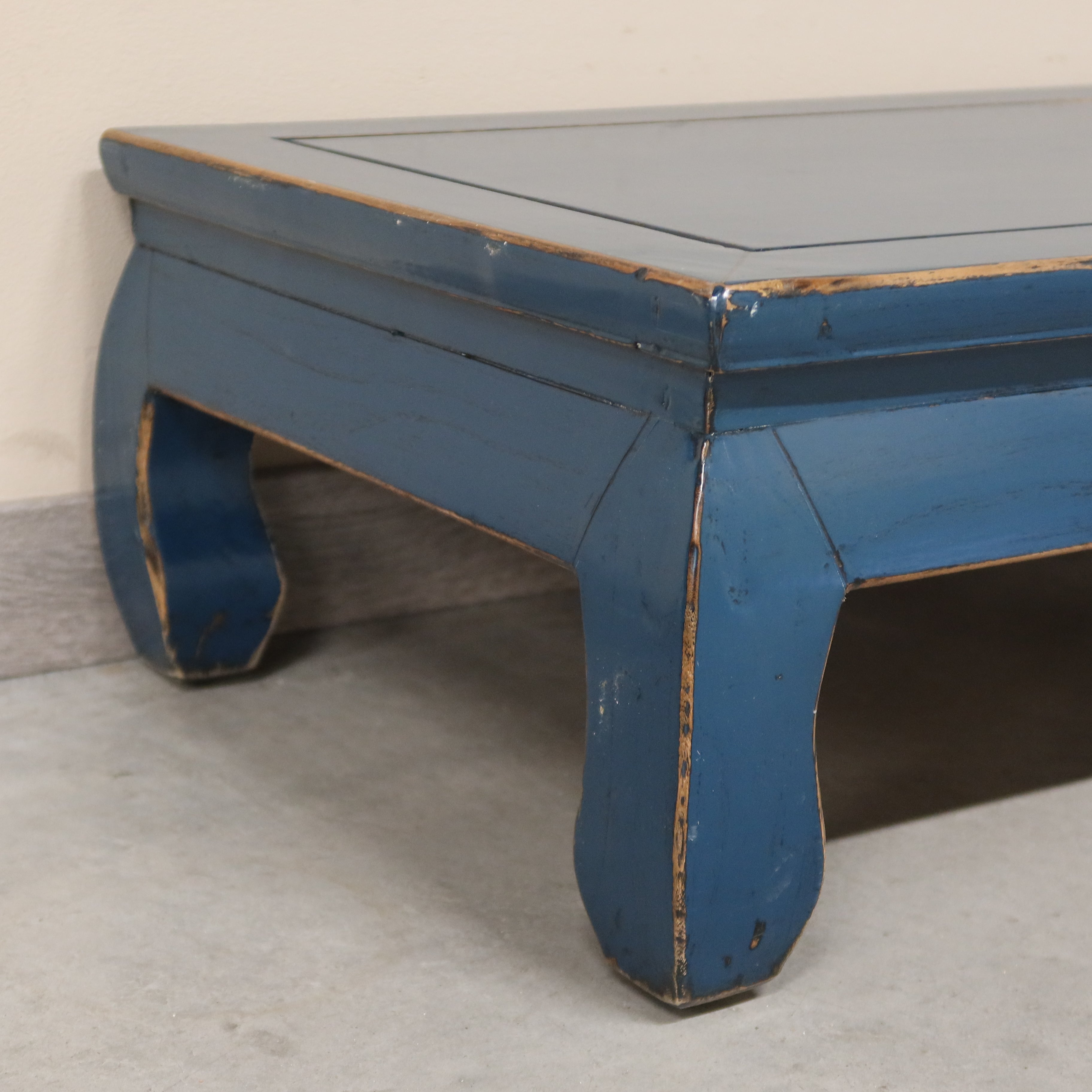 TAVOLINO CINESE LACCA BLU GAMBE ARCUATE