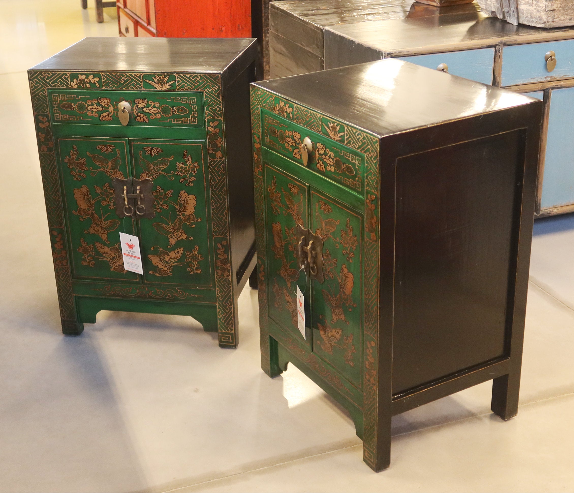 COMODINI CINESI SHANXI LACCA VERDE DECORATA