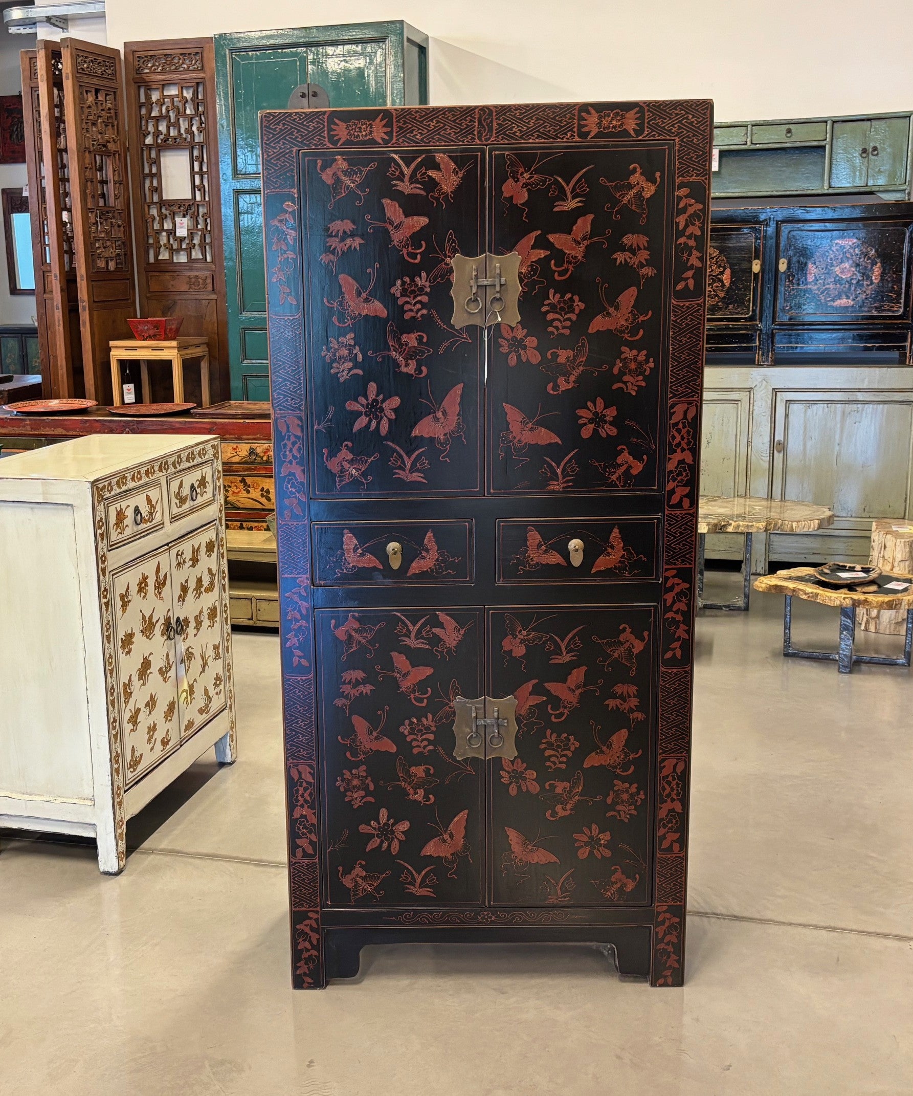 ARMADIETTO SHANXI DECORATO TAGLIA MEDIA