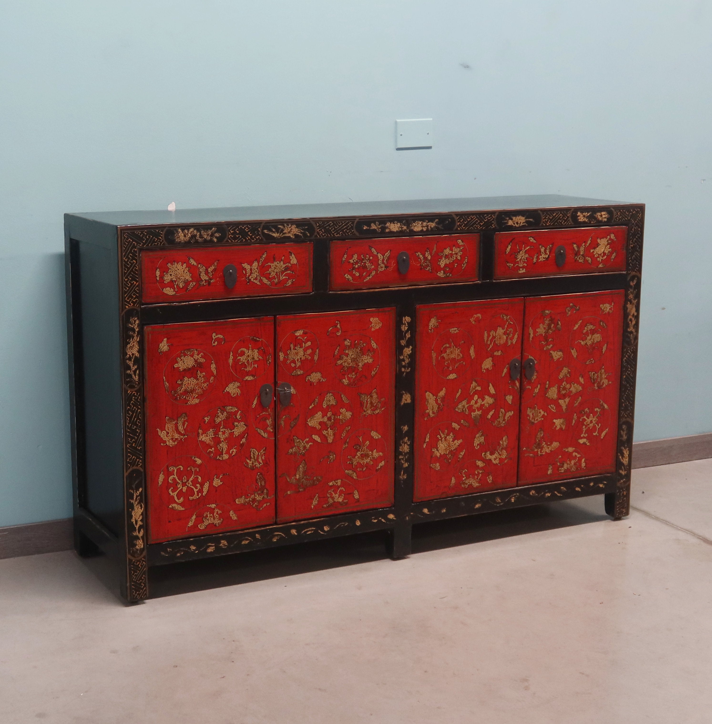 BUFFET CINESE DELLO SHANXI LACCA ROSSA DECORATA