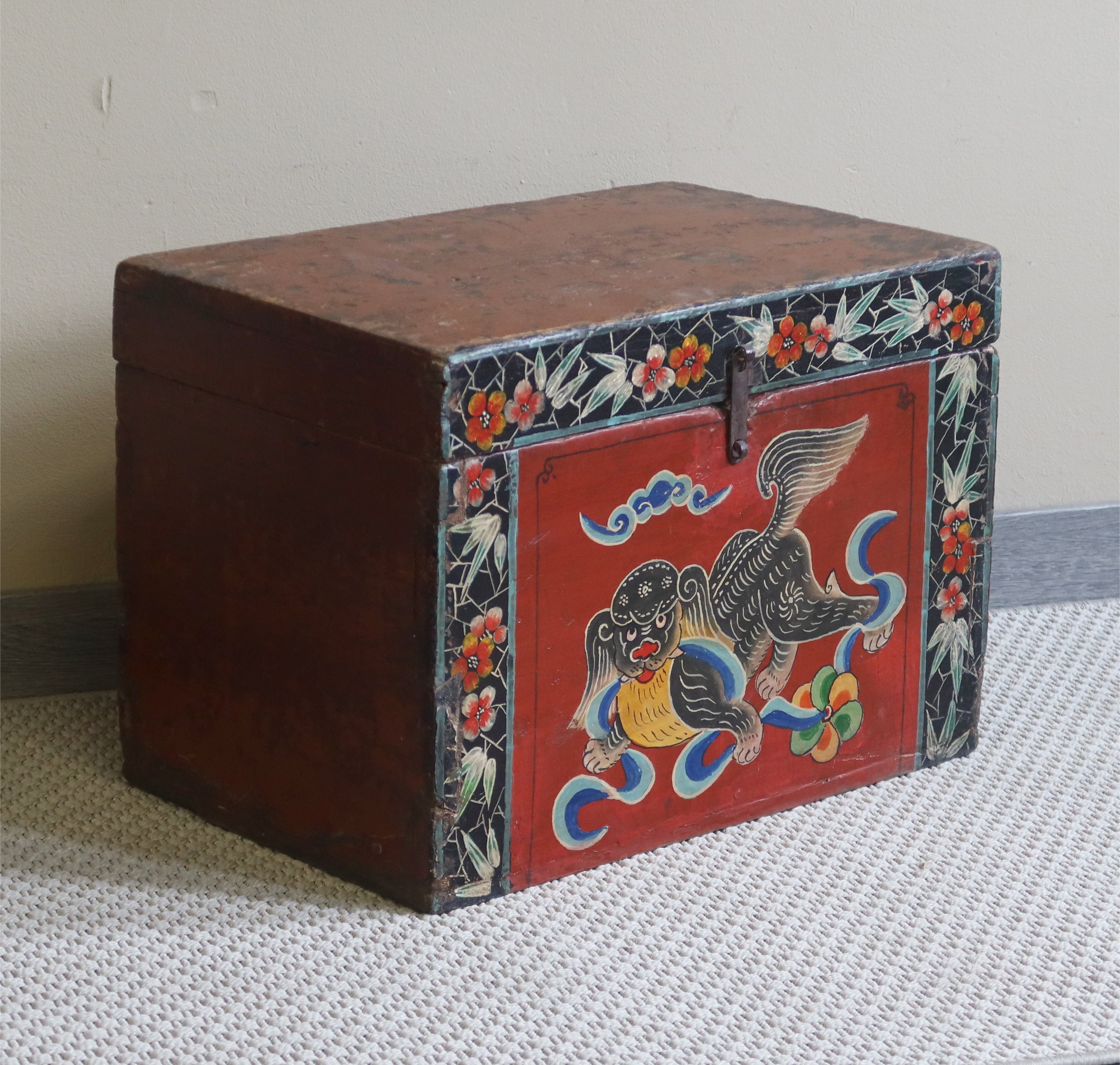 BAULETTO MONGOLIA DECORO LEONCANE