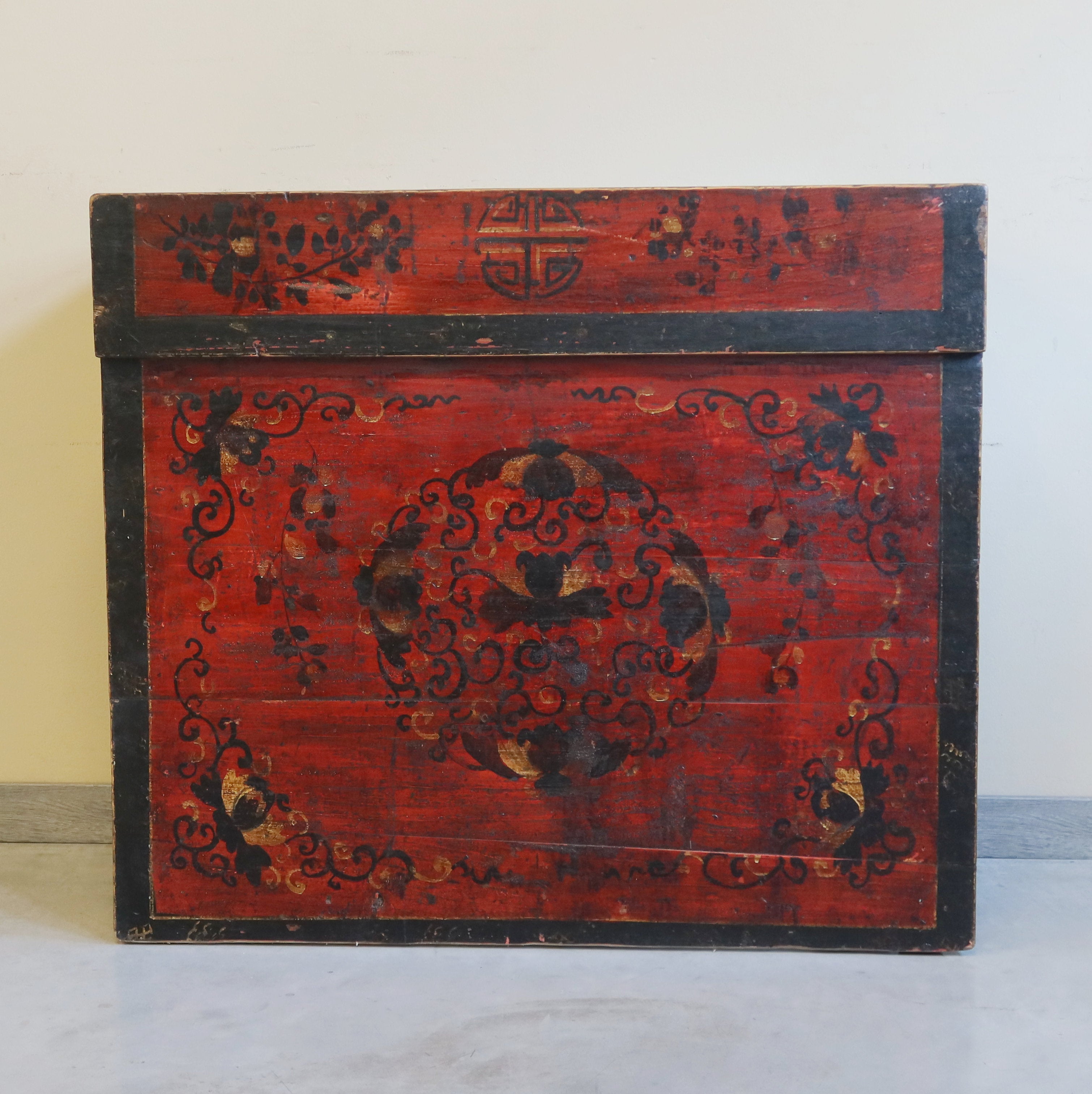 CONSOLLE MONGOLIA CON FRONTE A PANNELLO DECORATO