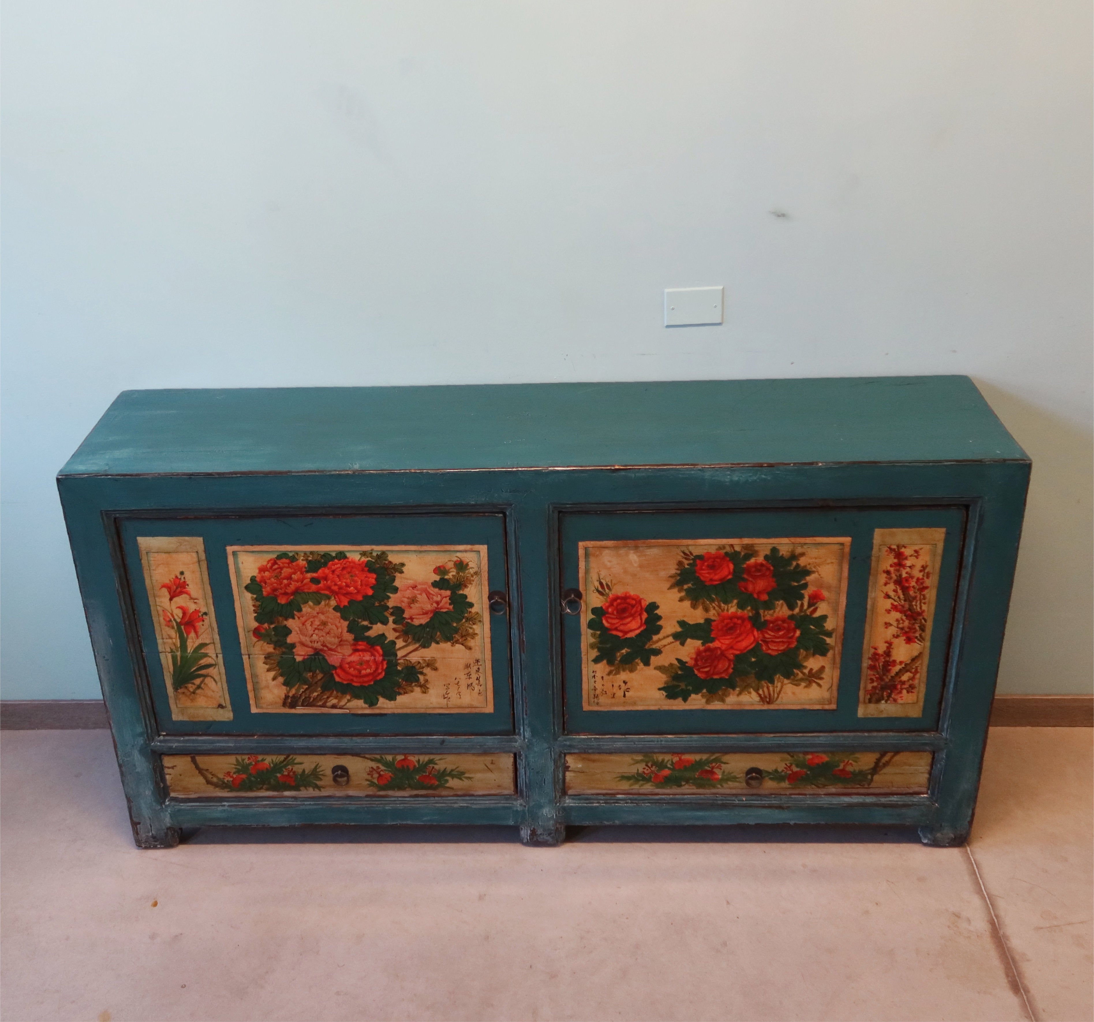 MADIA MONGOLIA IN LACCA DECORATA