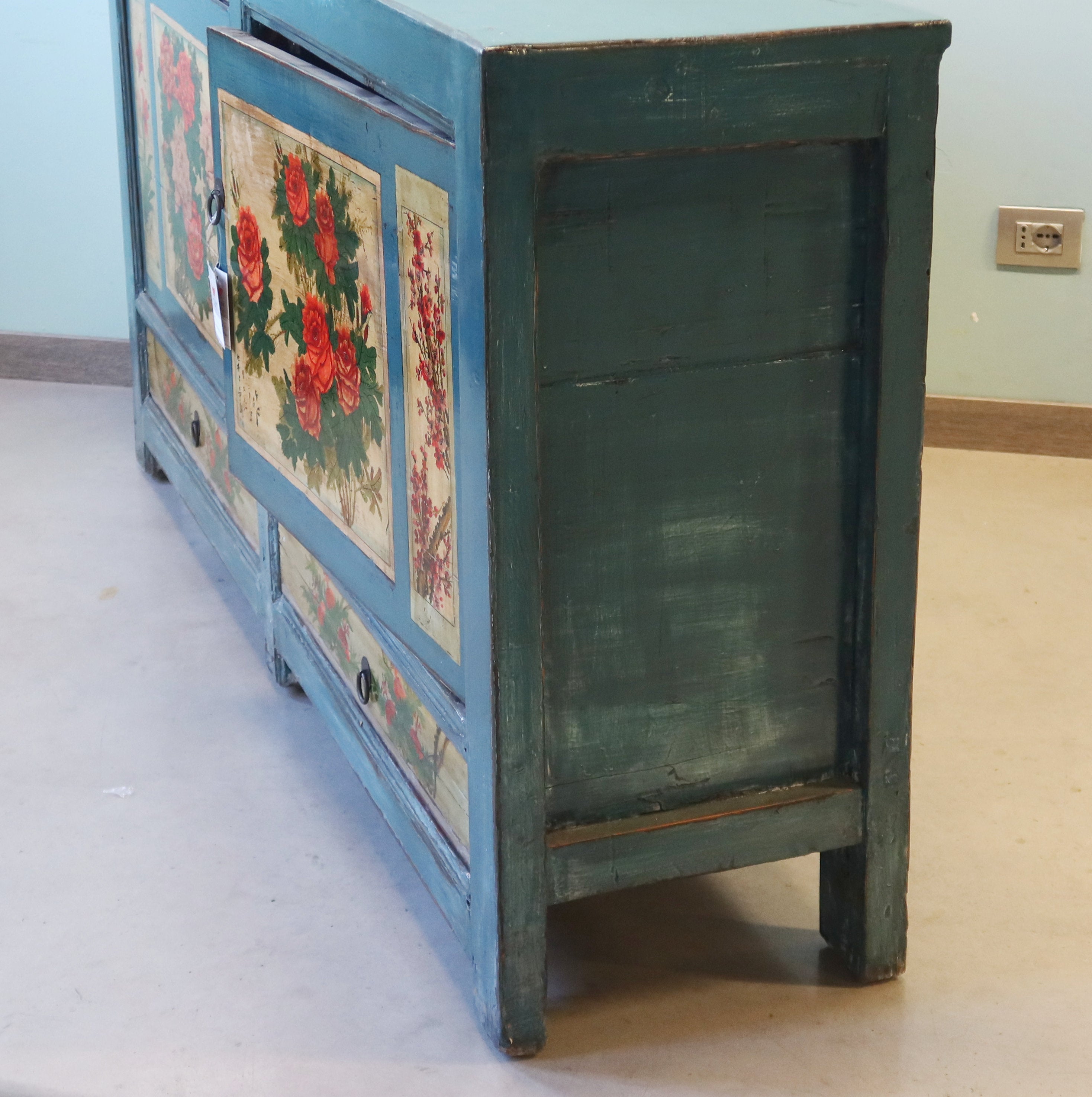 MADIA MONGOLIA IN LACCA DECORATA