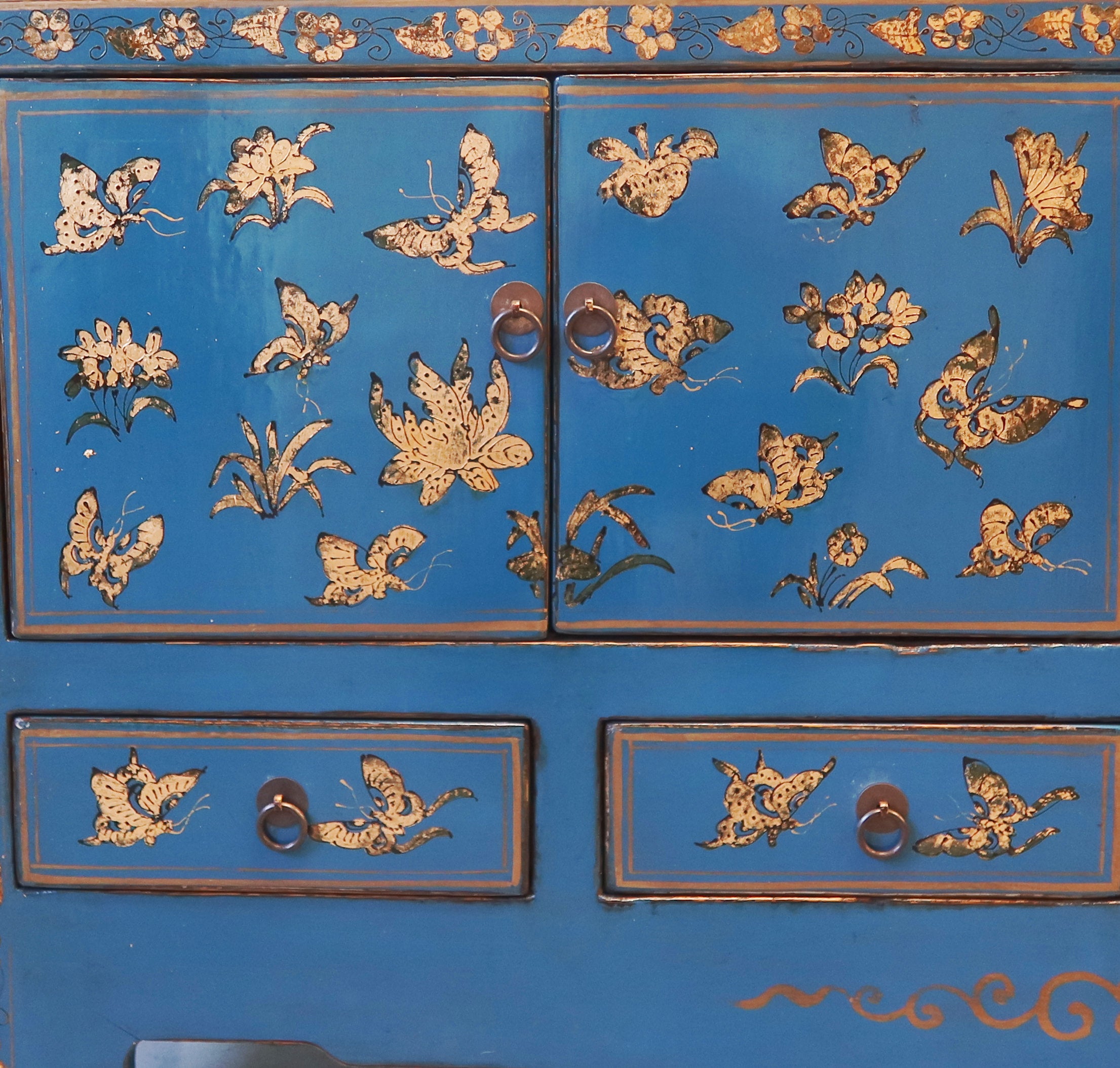 CASSAPANCA CINESE DELLO SHANXI IN LACCA DECORATA