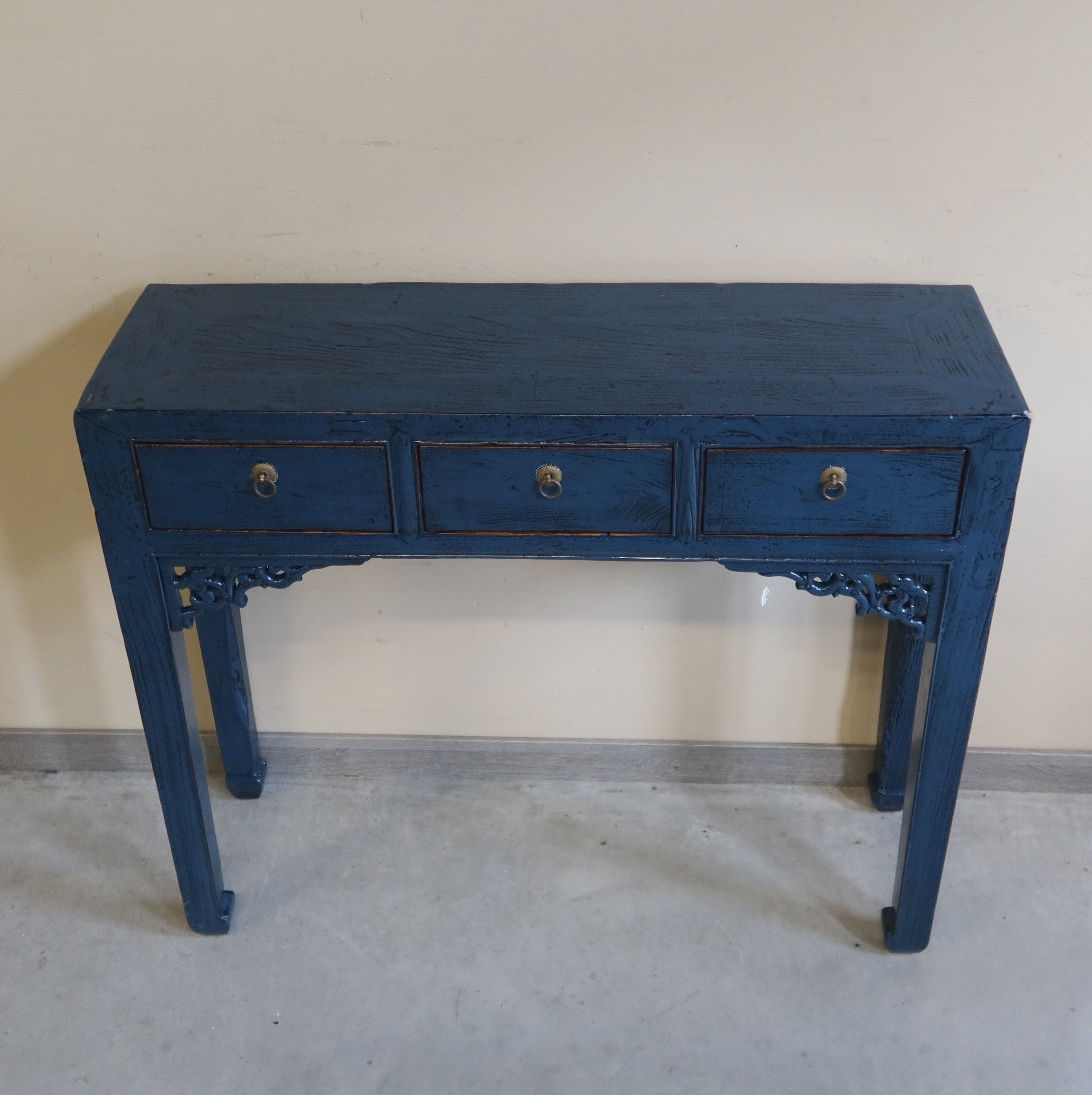 CONSOLLE CINESE IN LACCA BLU CON INTAGLI