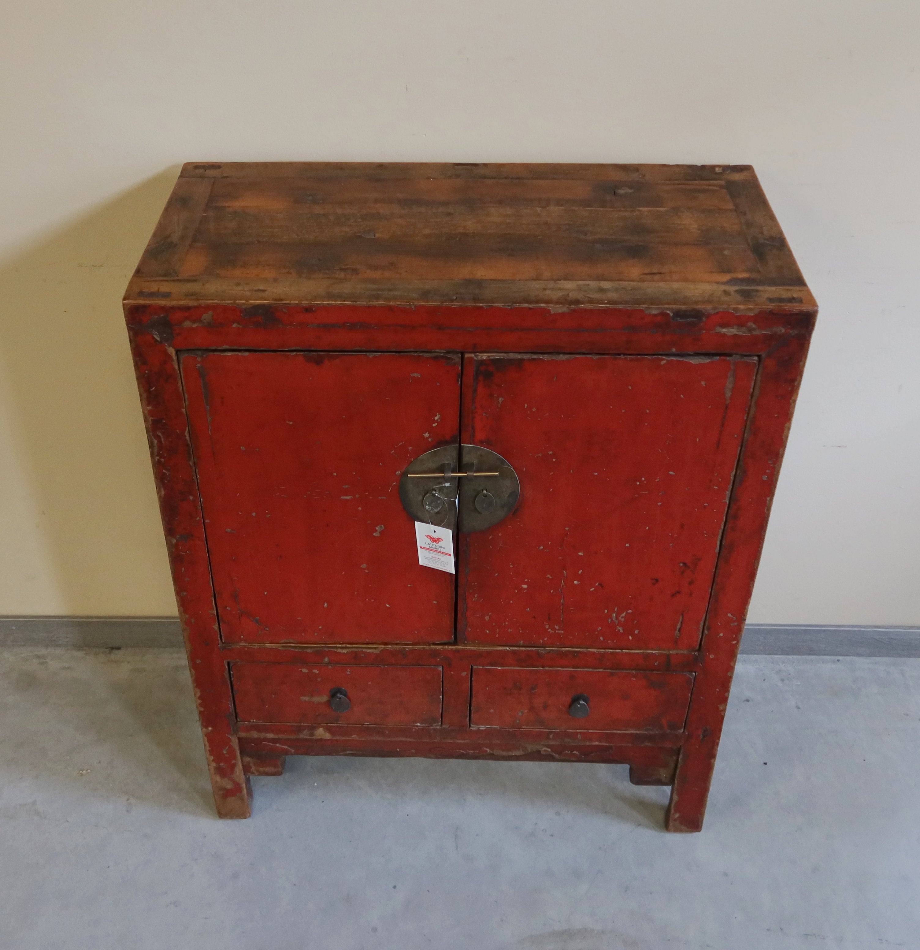 ALTO CREDENZINO CINESE LACCA ROSSA