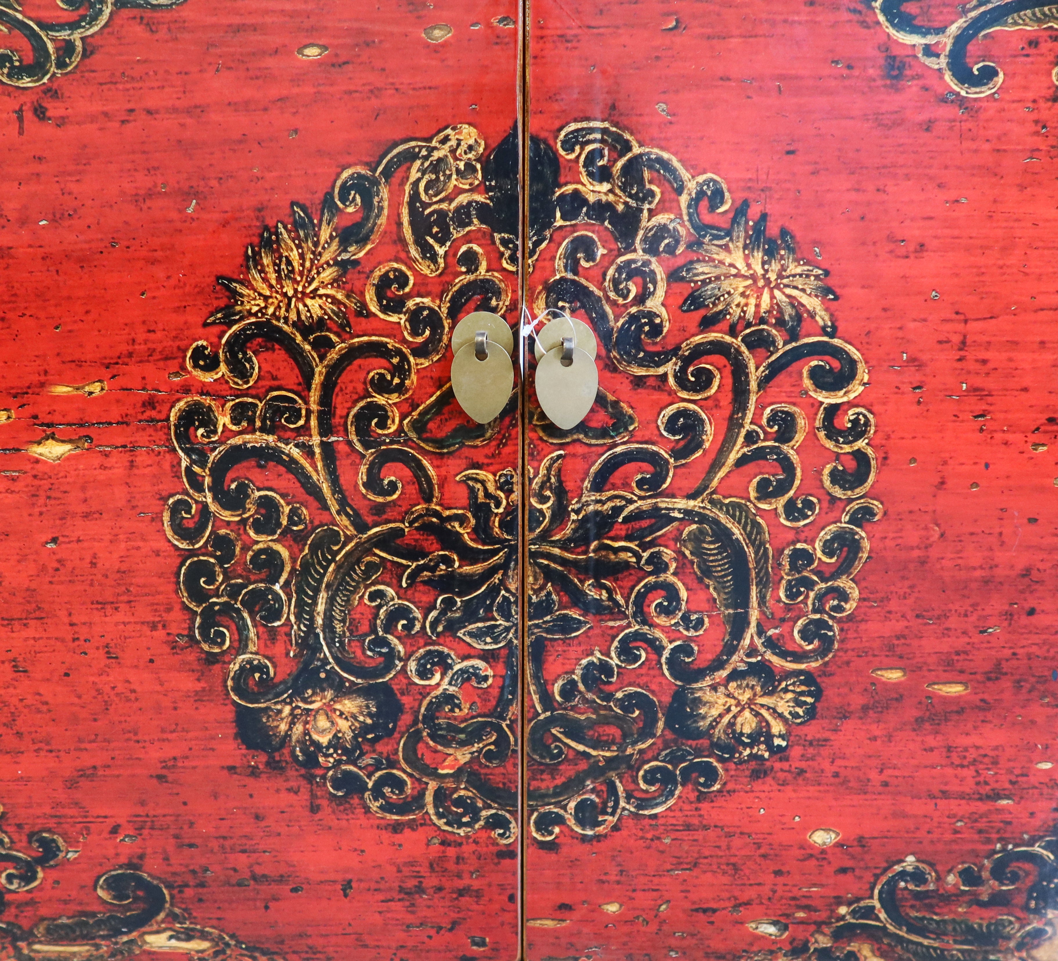 CREDENZA MONGOLIA LACCA DECORATA