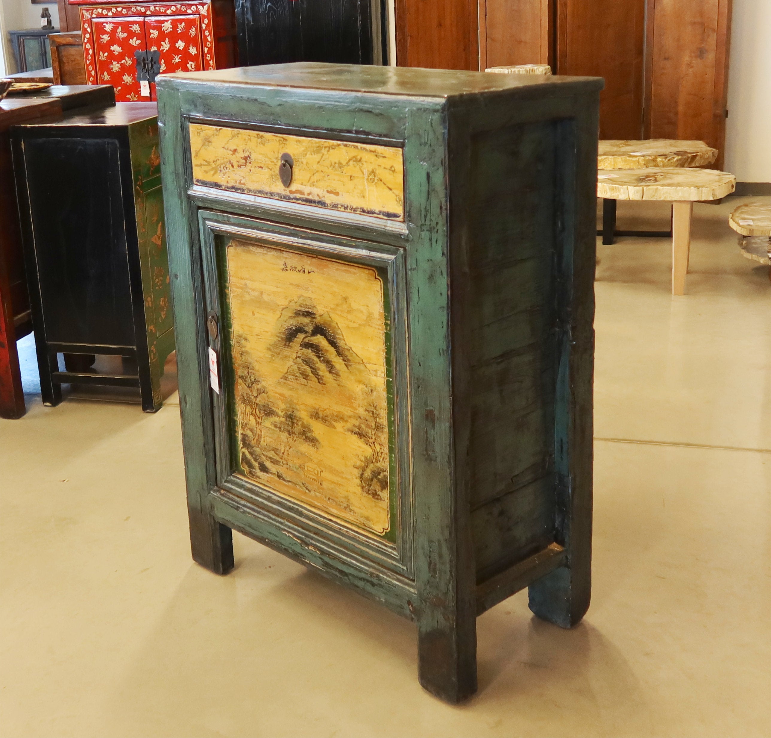CREDENZINO DEL GANZU DECORO LIEVE
