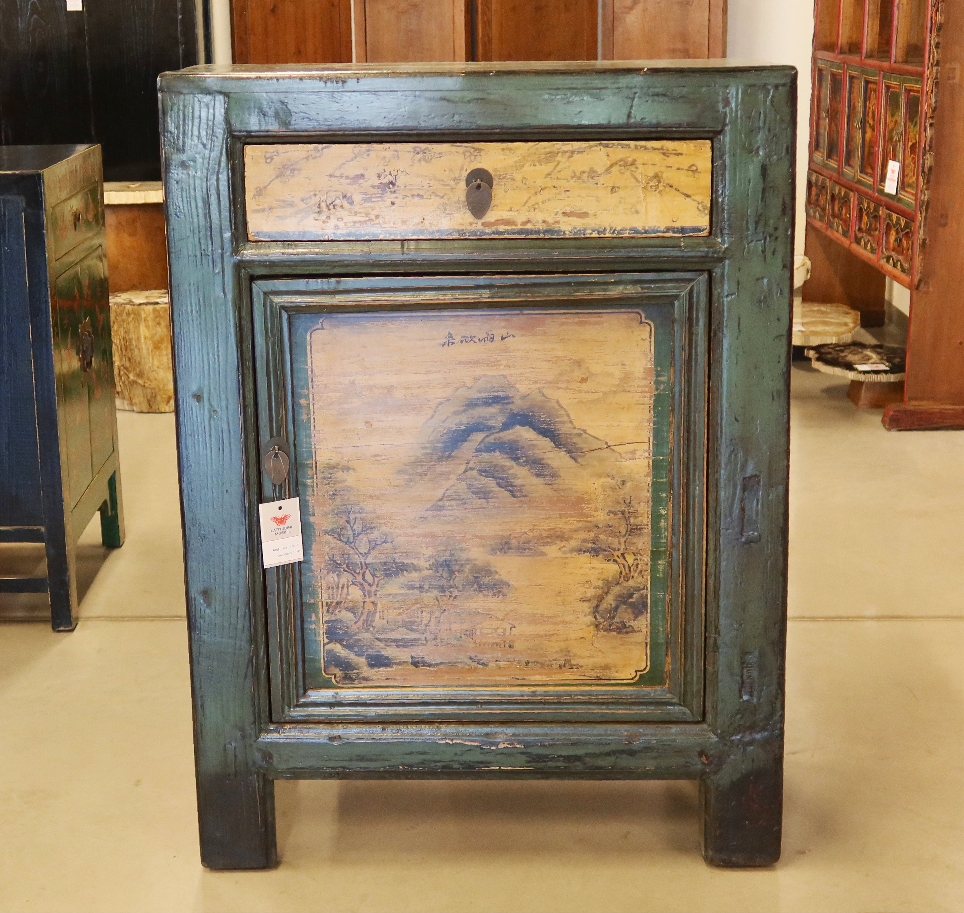 CREDENZINO DEL GANZU DECORO LIEVE