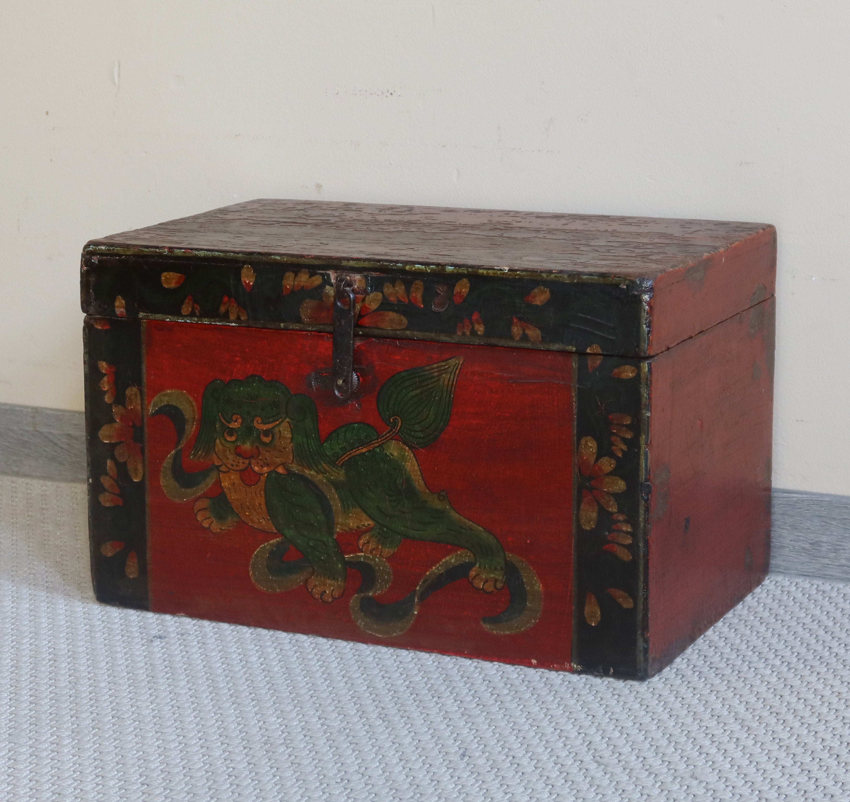BAULETTO MONGOLIA DECORATO "LEONCANE"