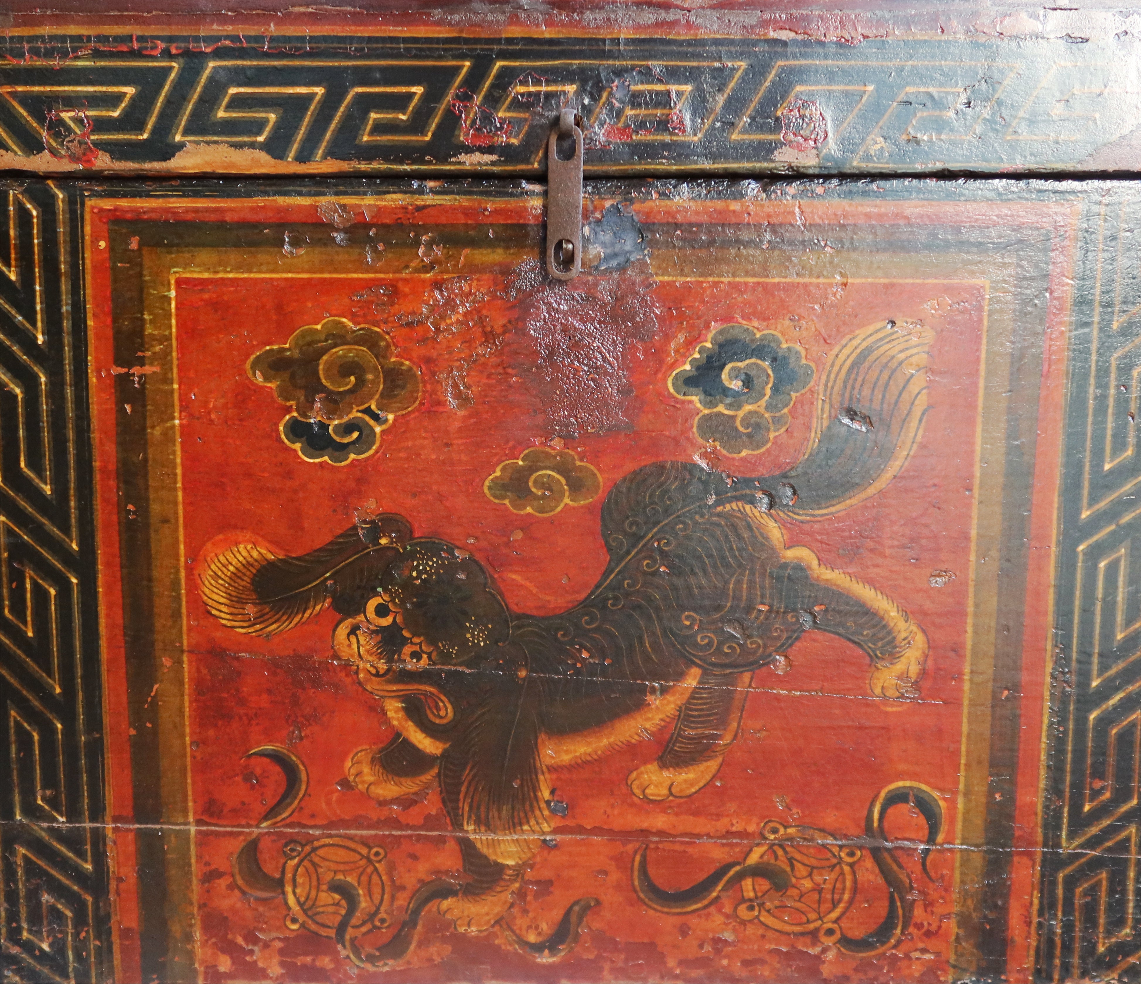 BAULE MONGOLIA DECORO LEONCANE