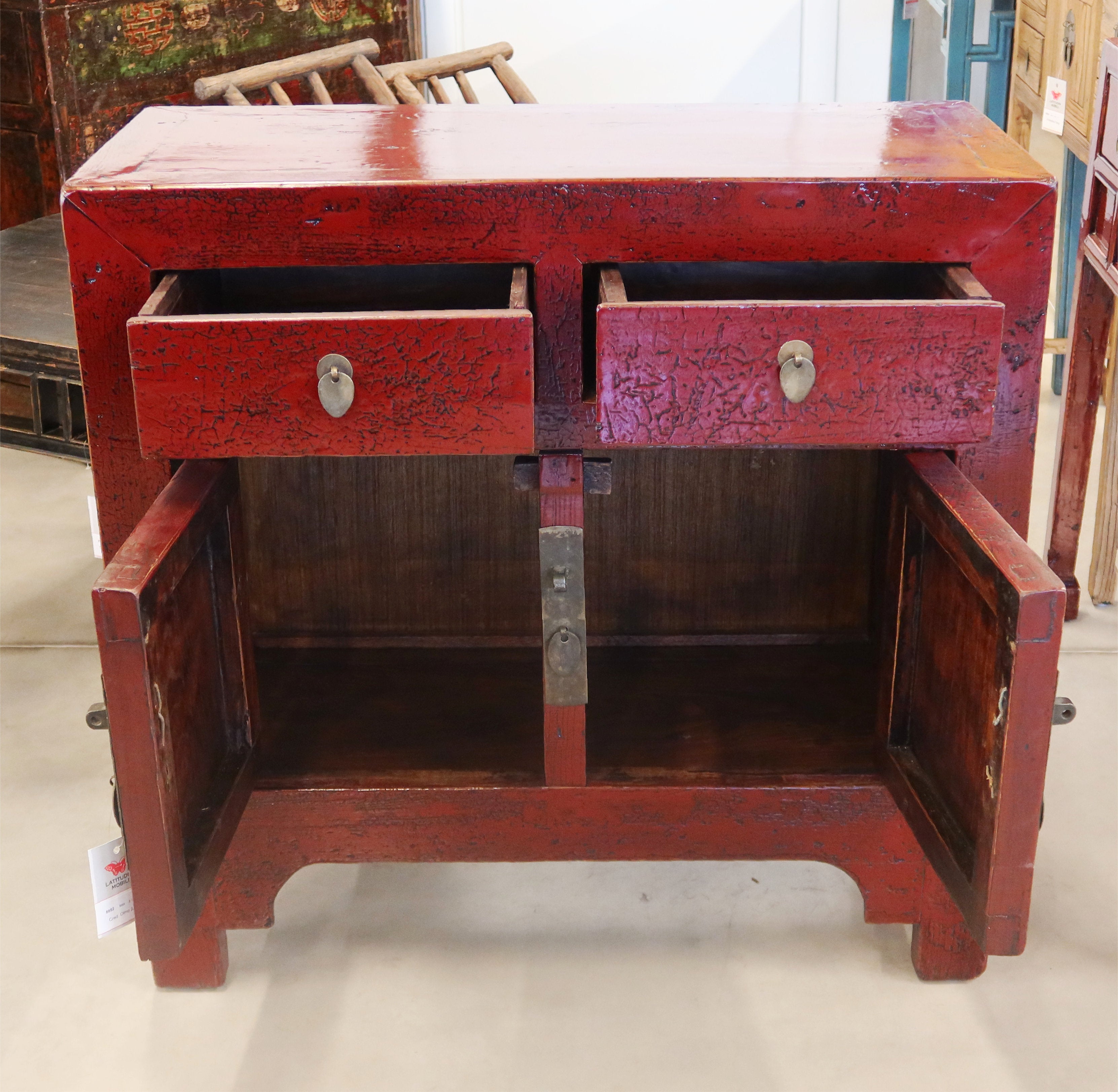CREDENZINA CINESE LACCA BORDEAUX