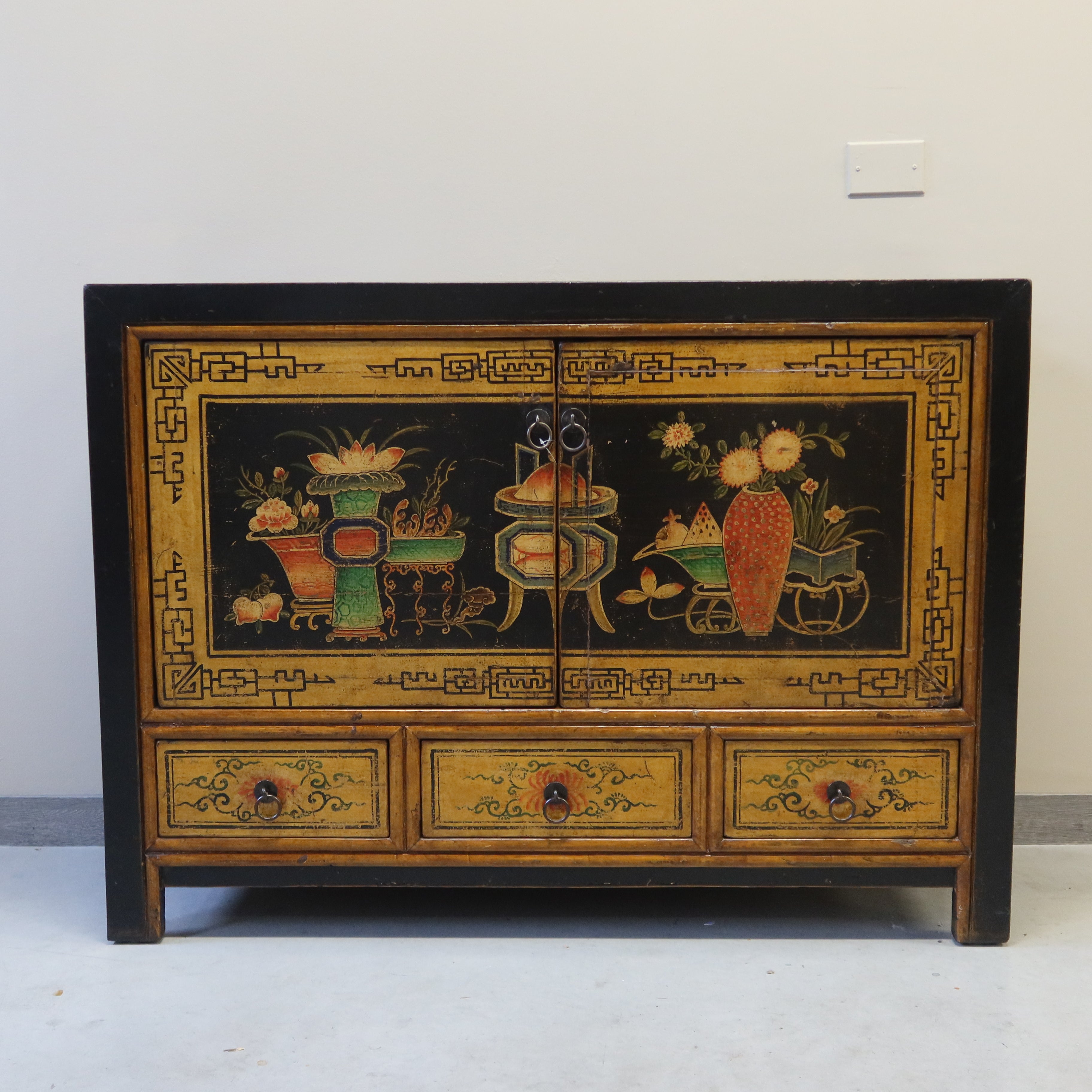 MADIA CINESE DEL GANZU DECORATA