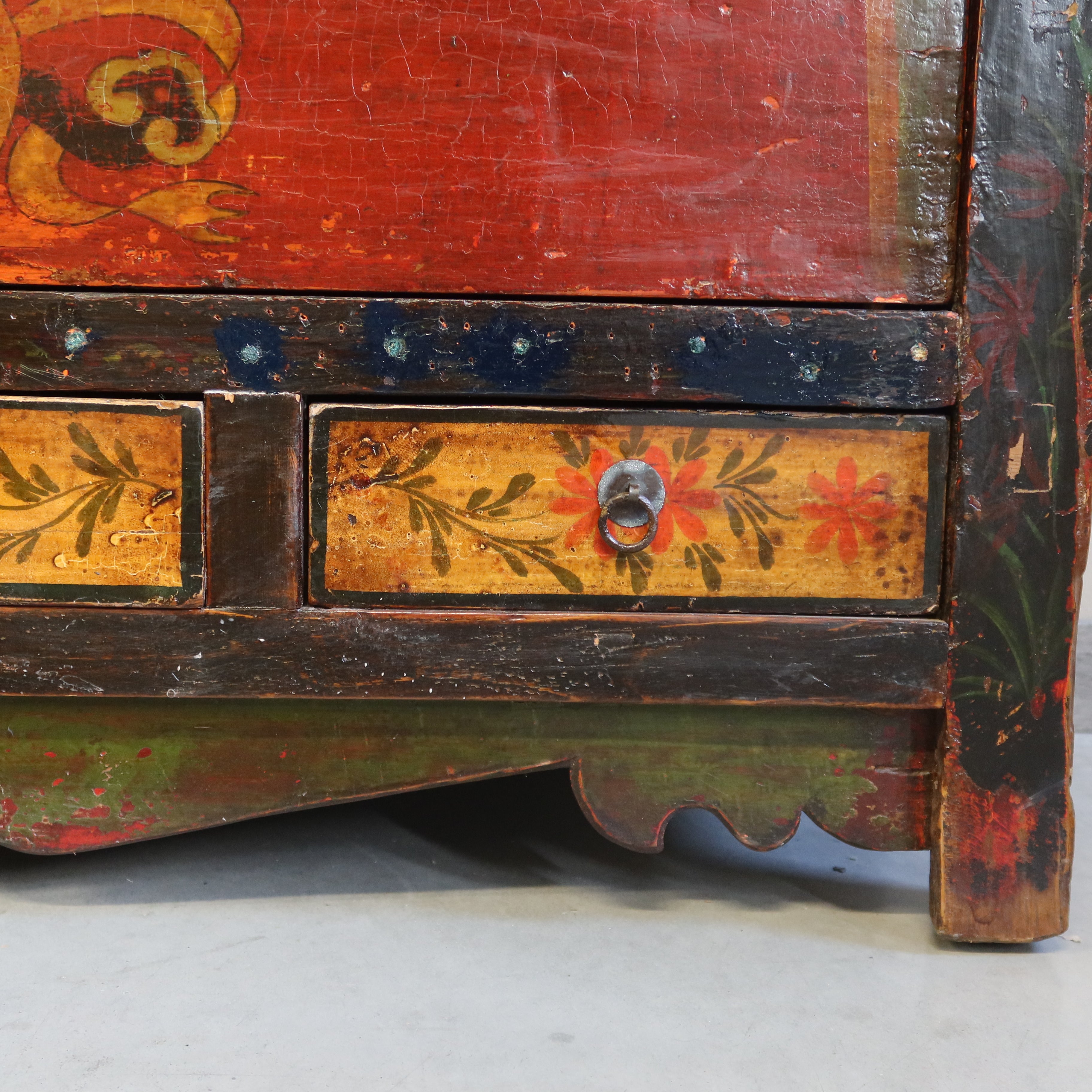 MADIA GANZU IN LACCA DECORATA