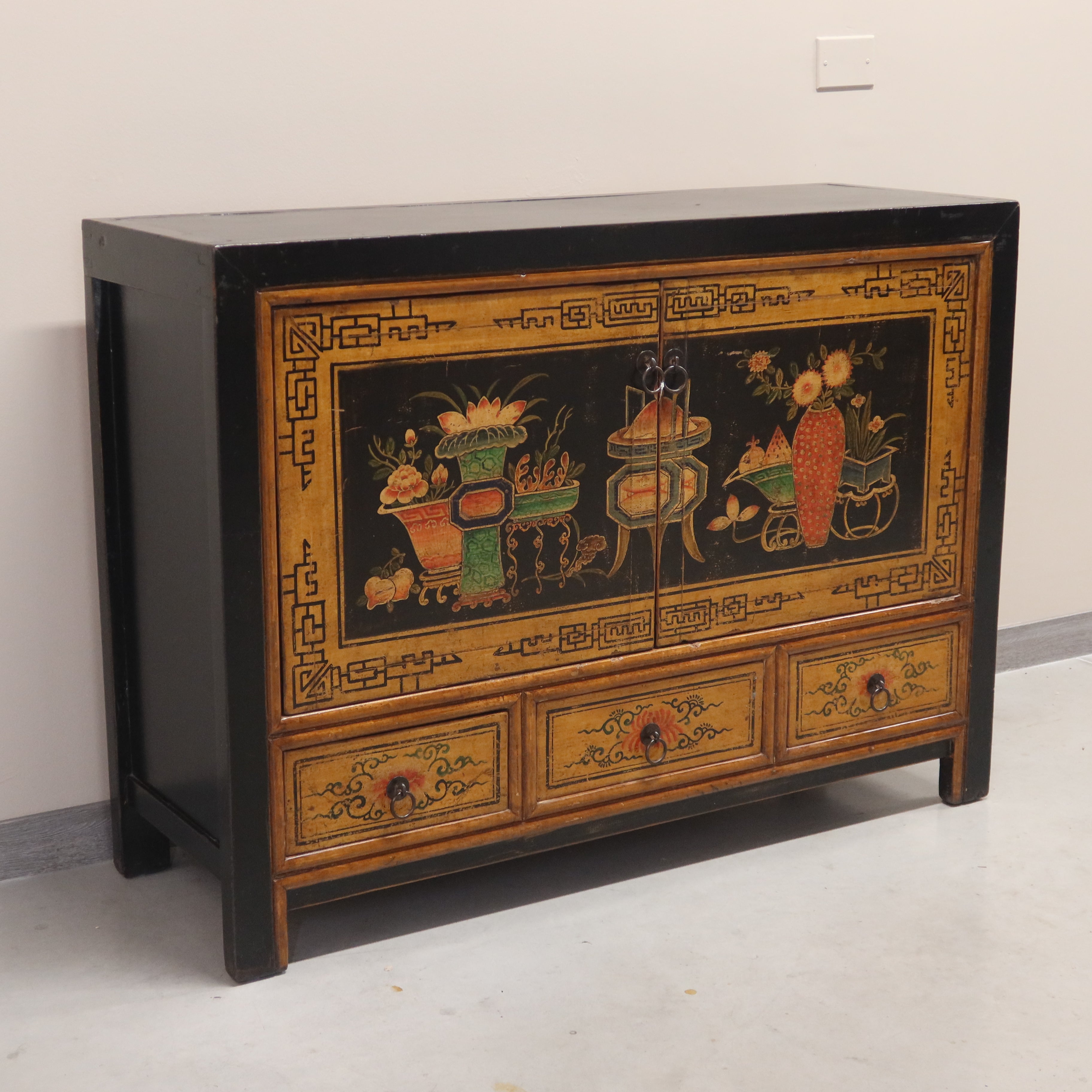 MADIA CINESE DEL GANZU DECORATA