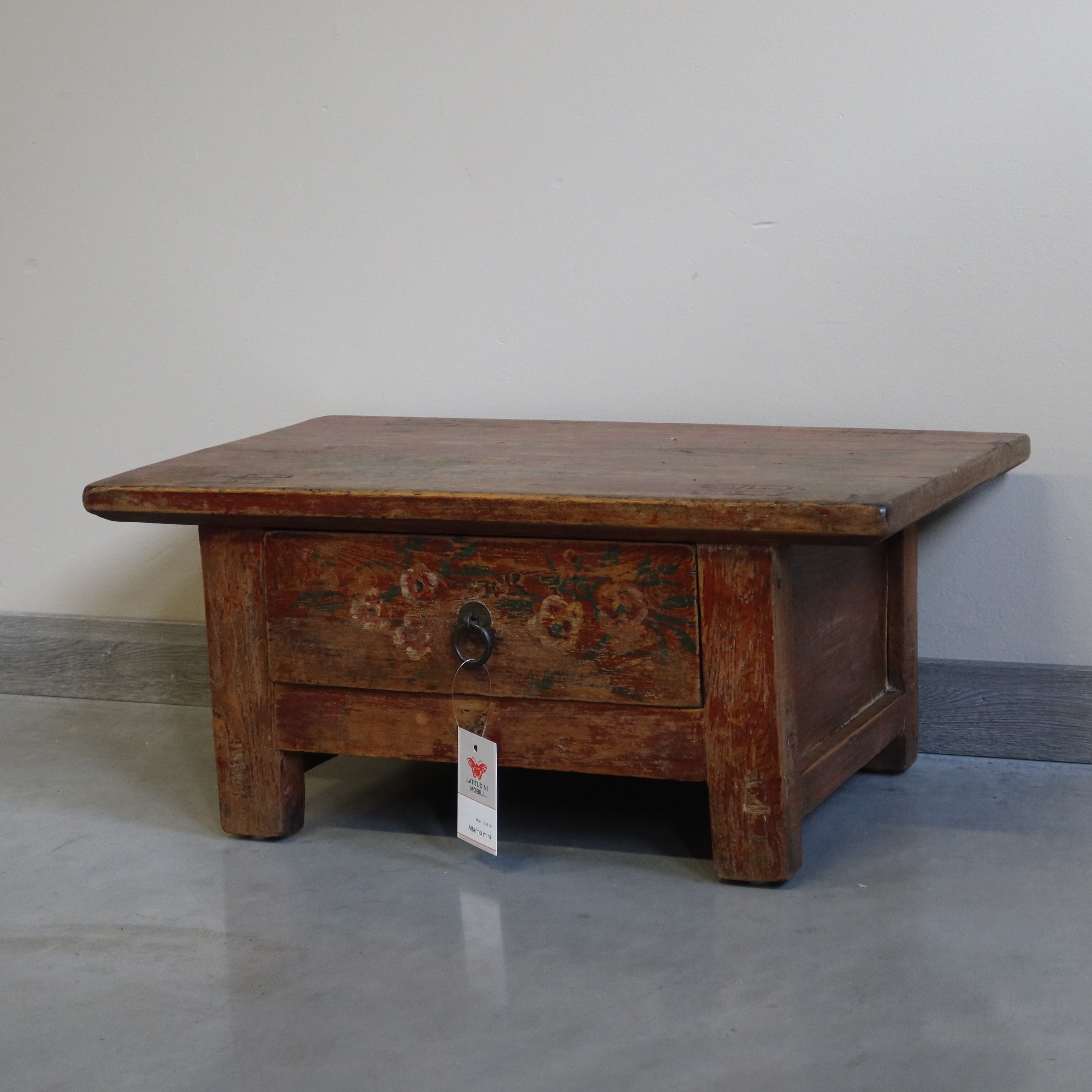 TAVOLINO OLMO CINESE AD ALTARE