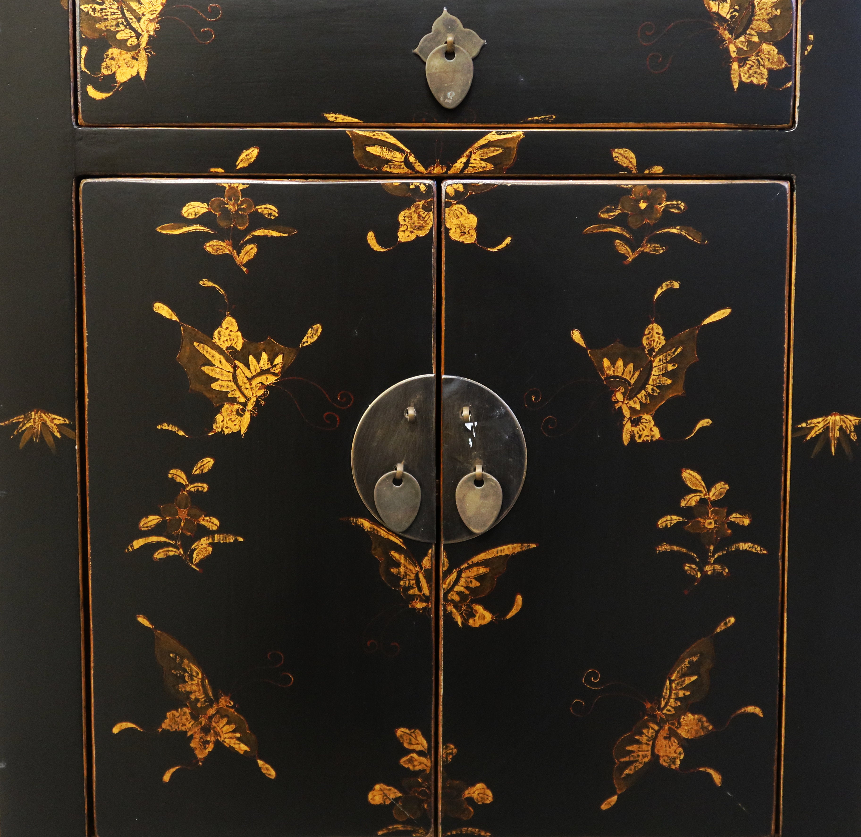 MOBILETTO CINESE LACCATO